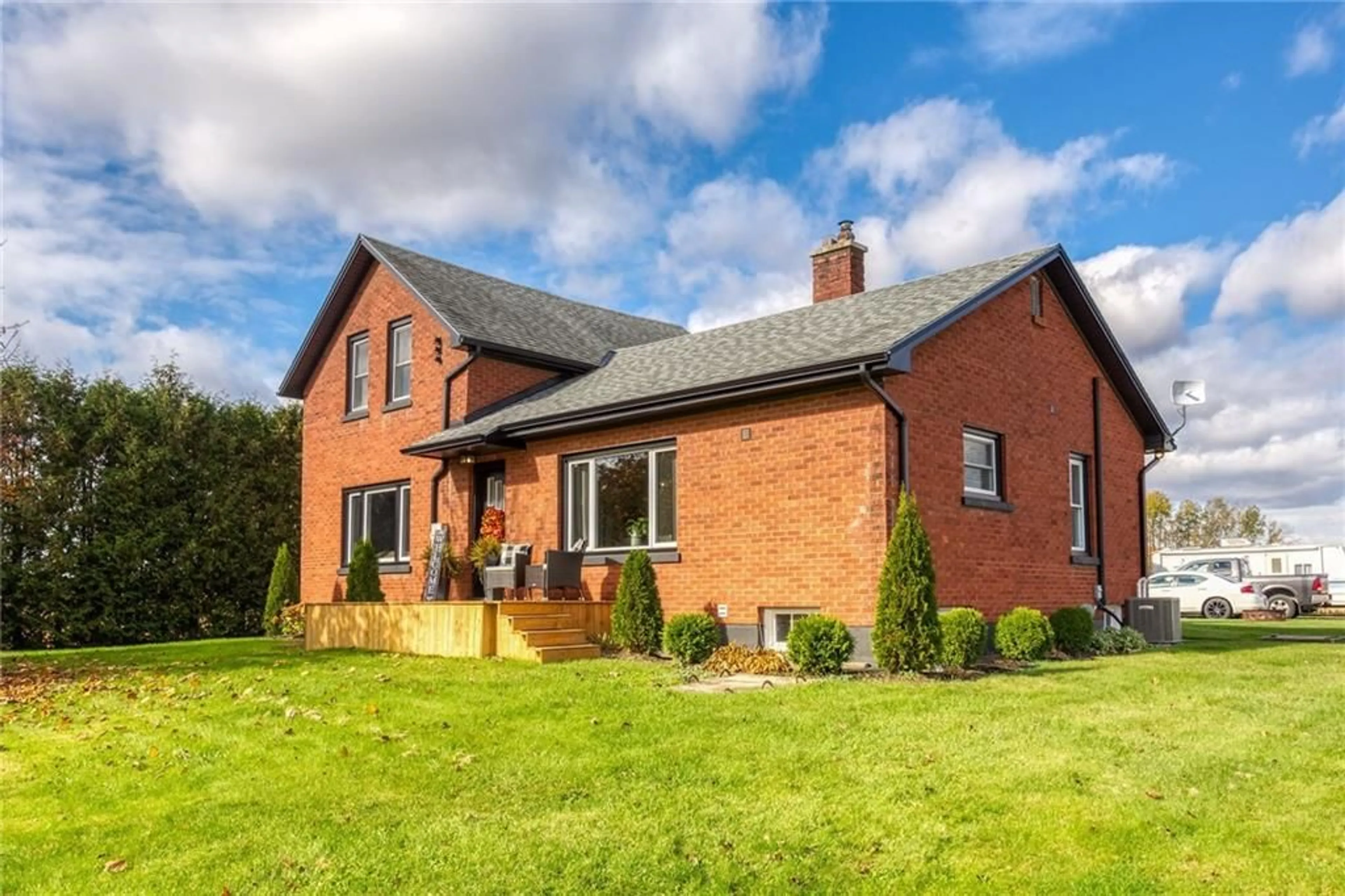 Home with brick exterior material for 1671 12TH CONCESSION Rd, Langton Ontario N0E 1G0