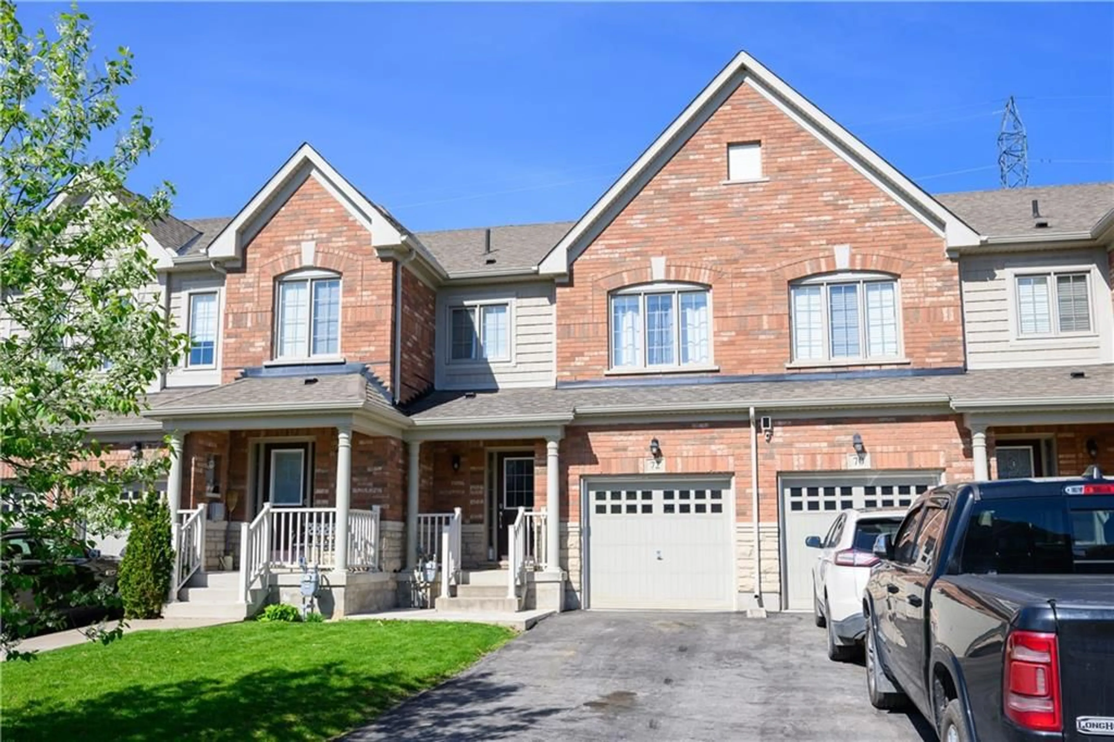 Home with brick exterior material for 72 Sunset Way, Thorold Ontario L0S 1A0