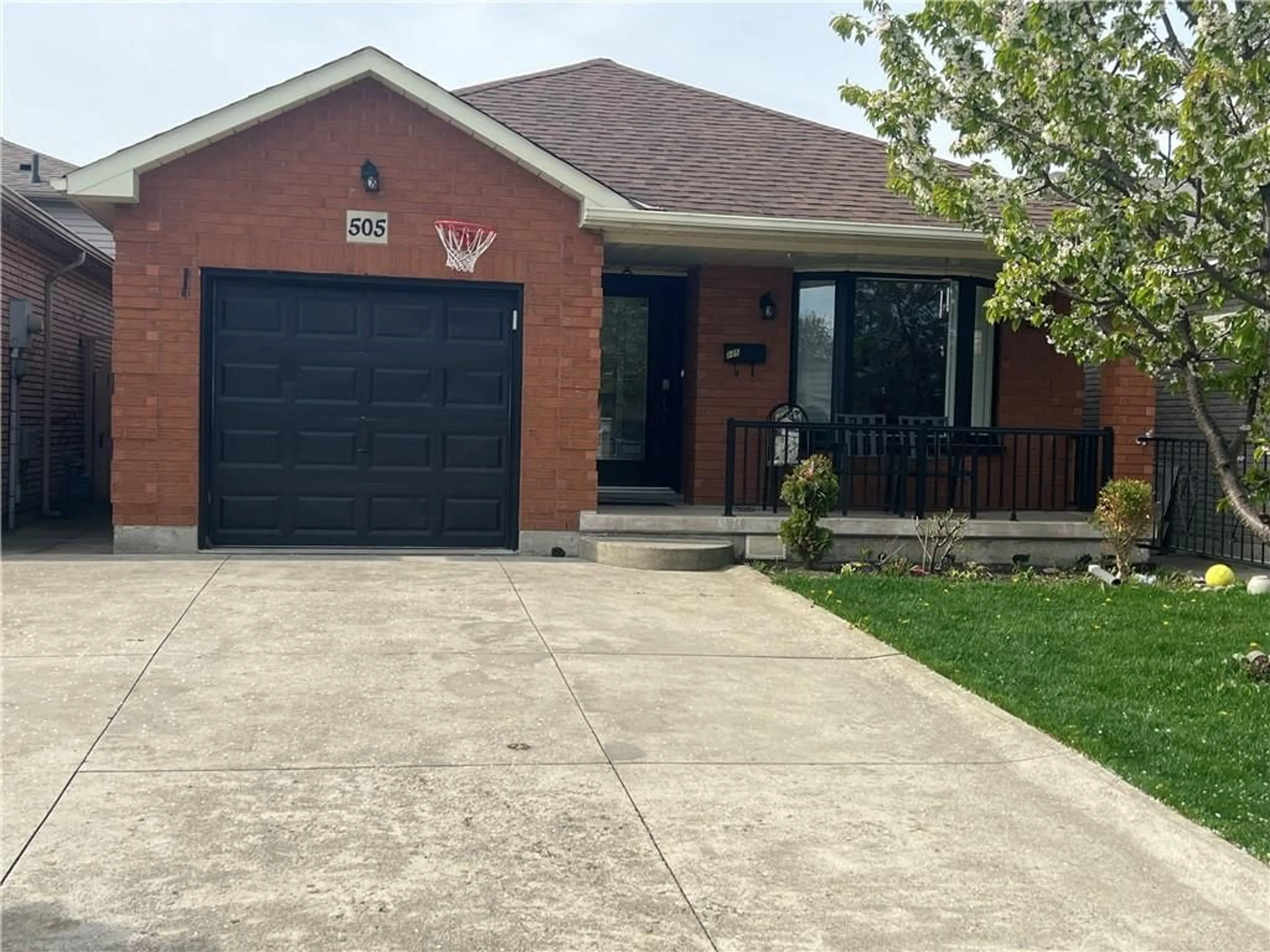 Home with brick exterior material for 505 Berkindale Dr, Hamilton Ontario L8E 5B7
