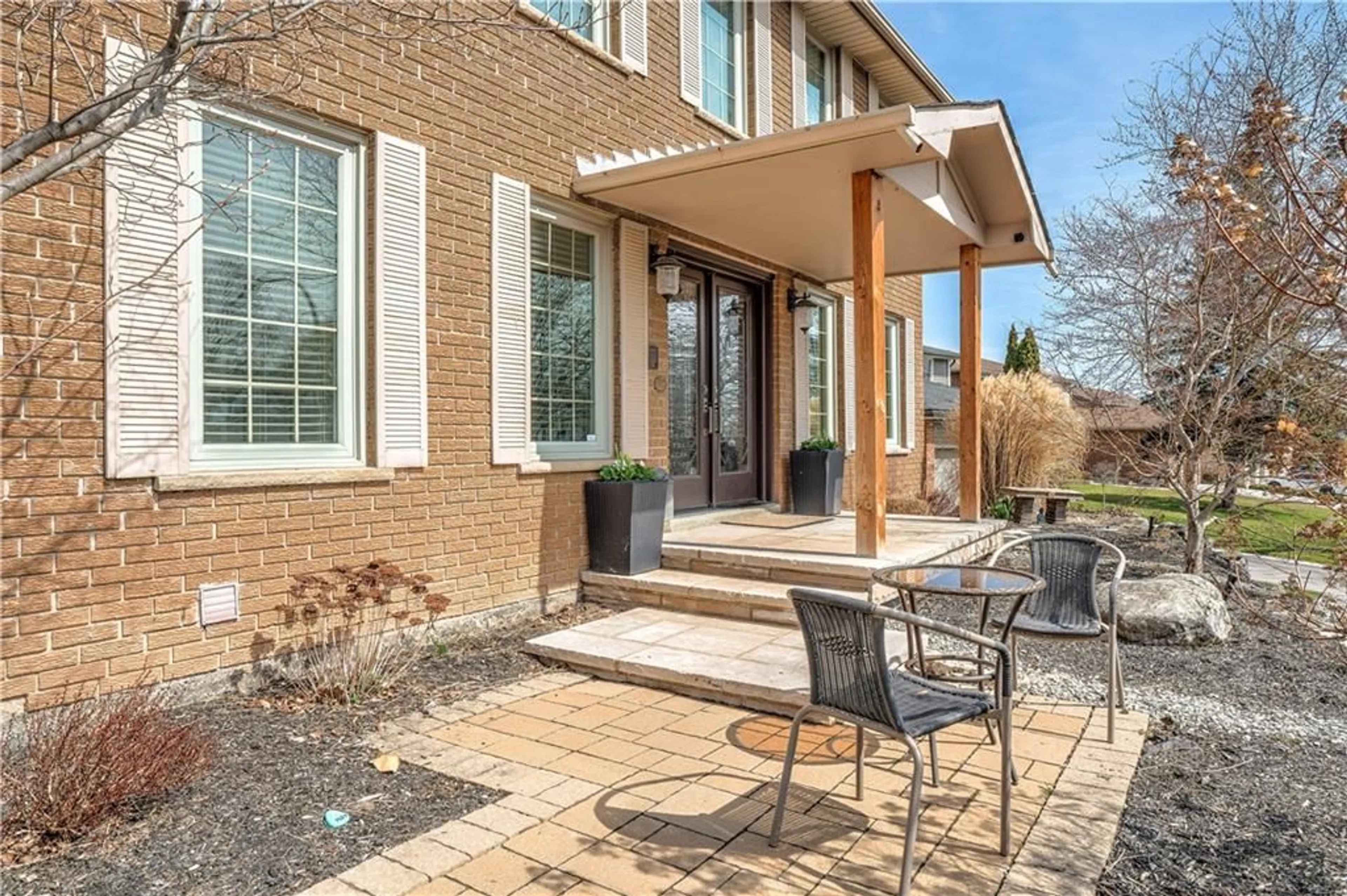 Home with brick exterior material for 1157 Havendale Blvd, Burlington Ontario L7P 3K6
