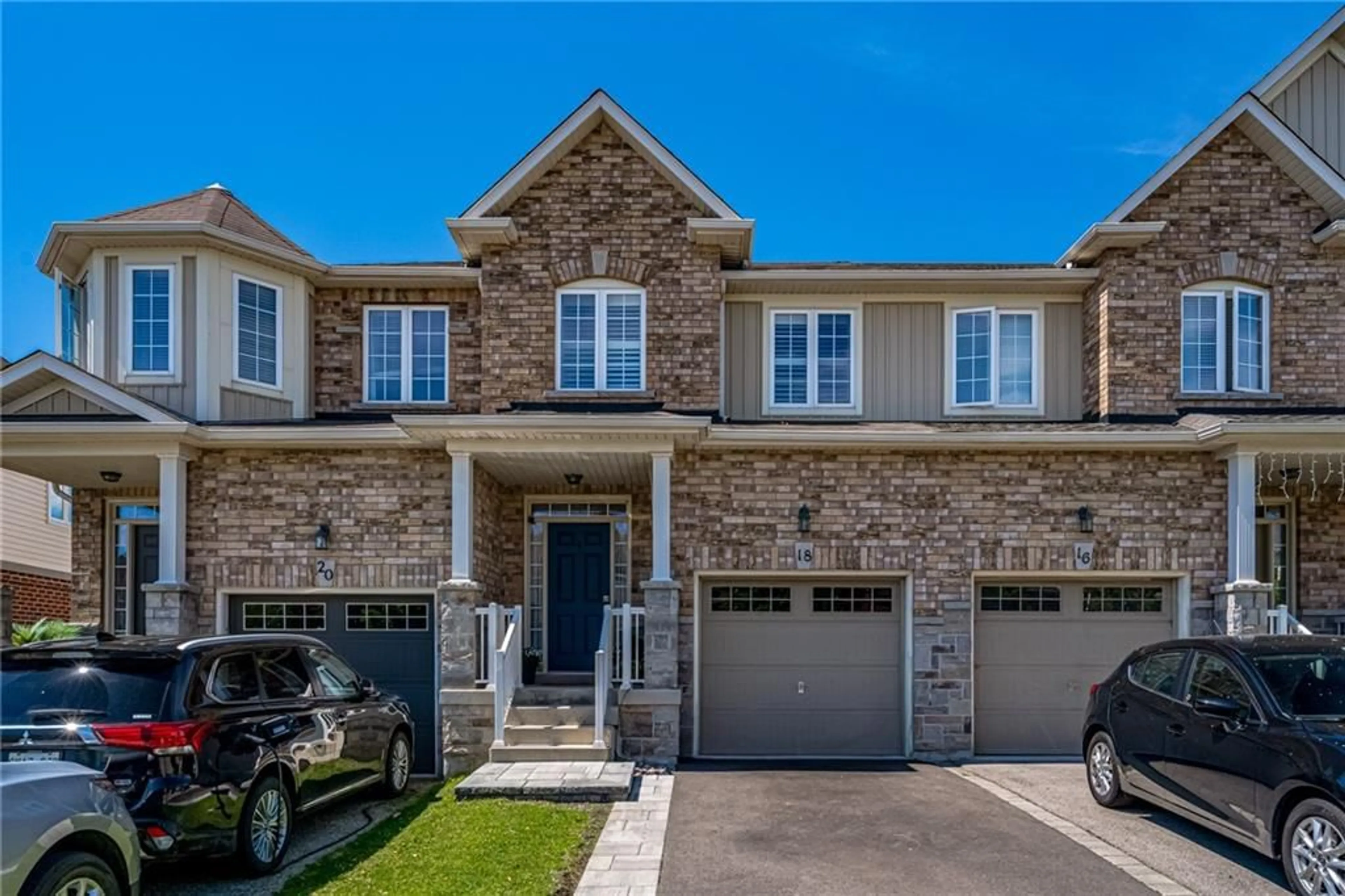 Home with brick exterior material for 18 Browview Dr, Waterdown Ontario L0R 2H9