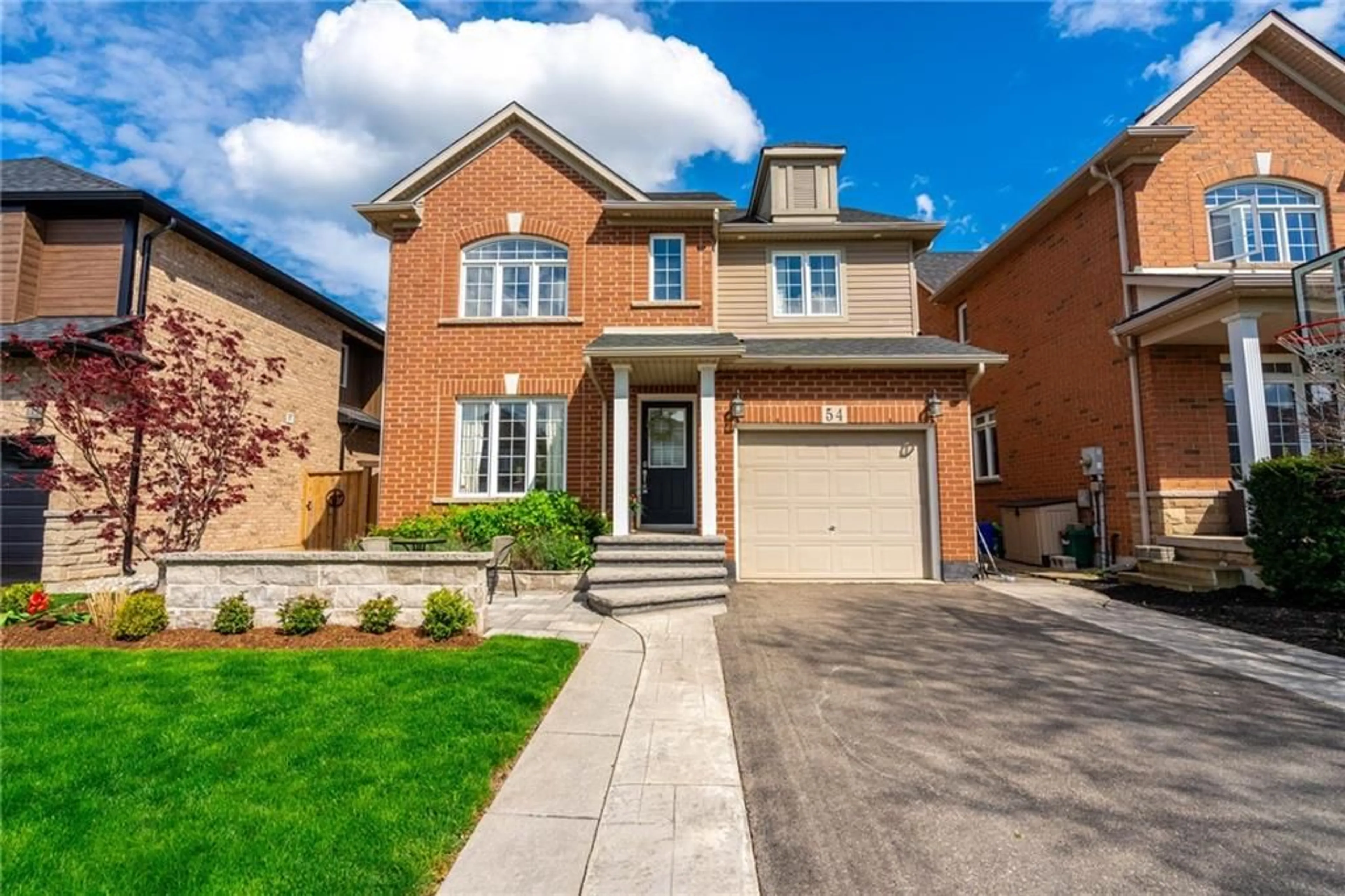 Home with brick exterior material for 54 Ivybridge Dr, Stoney Creek Ontario L8E 0A4
