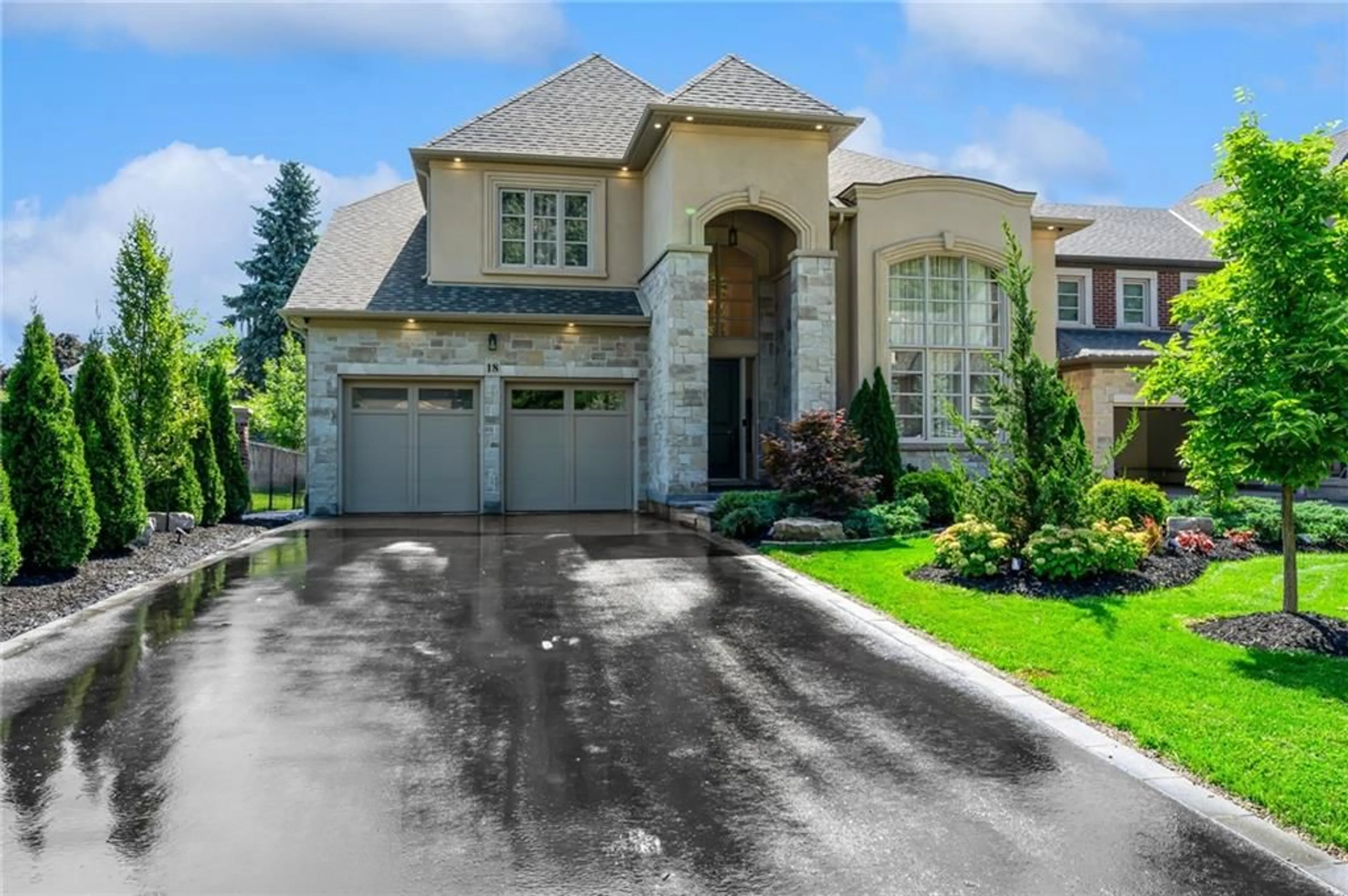 Frontside or backside of a home for 18 Legacy Lane, Hamilton Ontario L9G 0G2