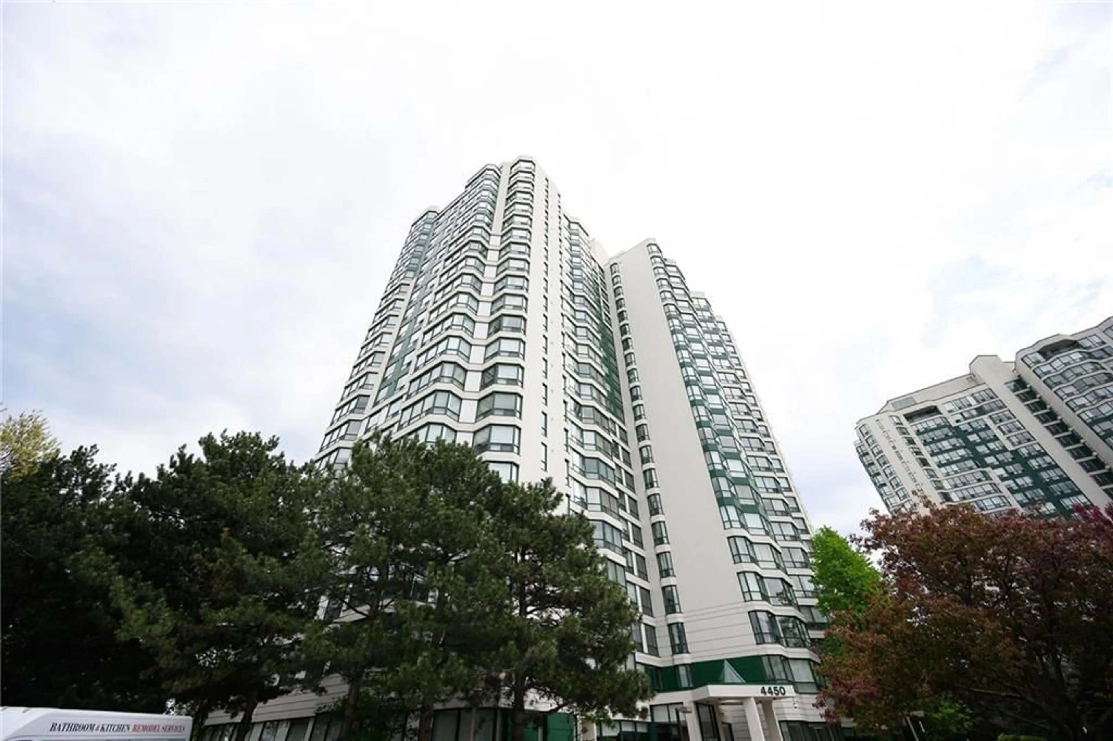 A pic from exterior of the house or condo for 4450 TUCANA Crt #1503, Mississauga Ontario L5R 3R4