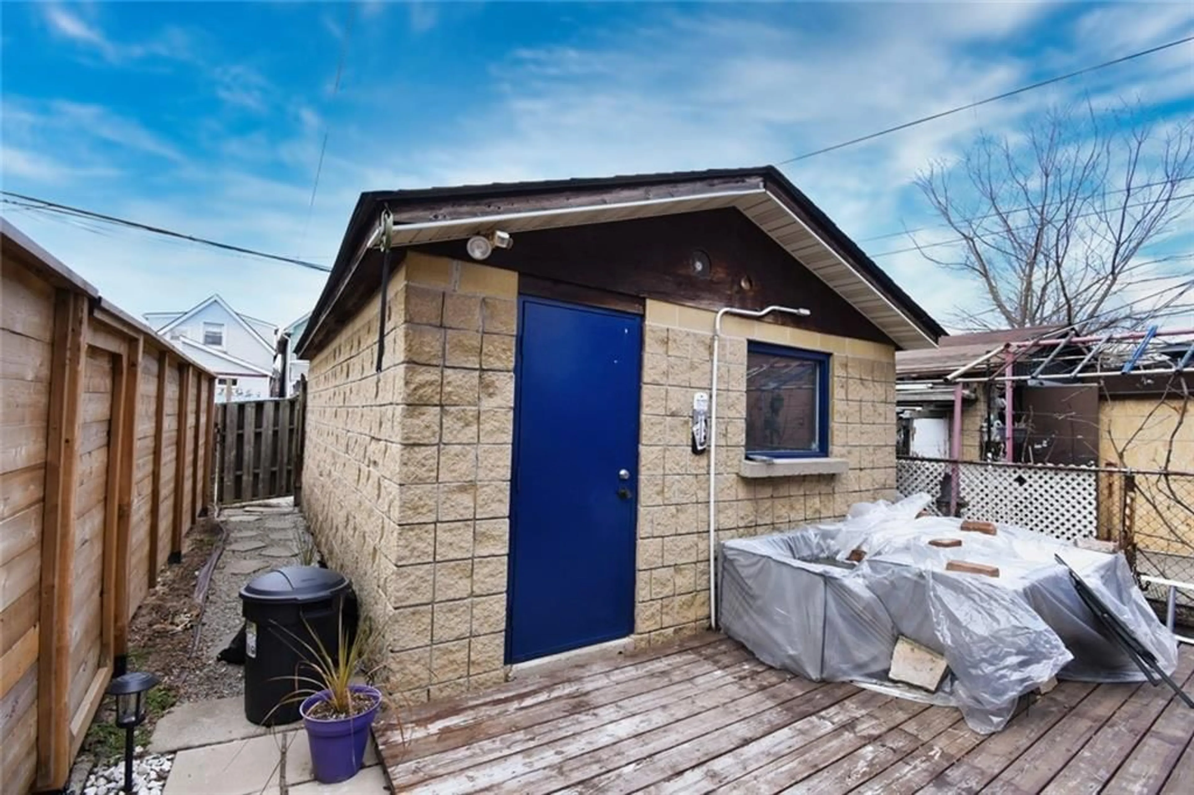 Shed for 83 Sherman Ave, Hamilton Ontario L8L 6M3