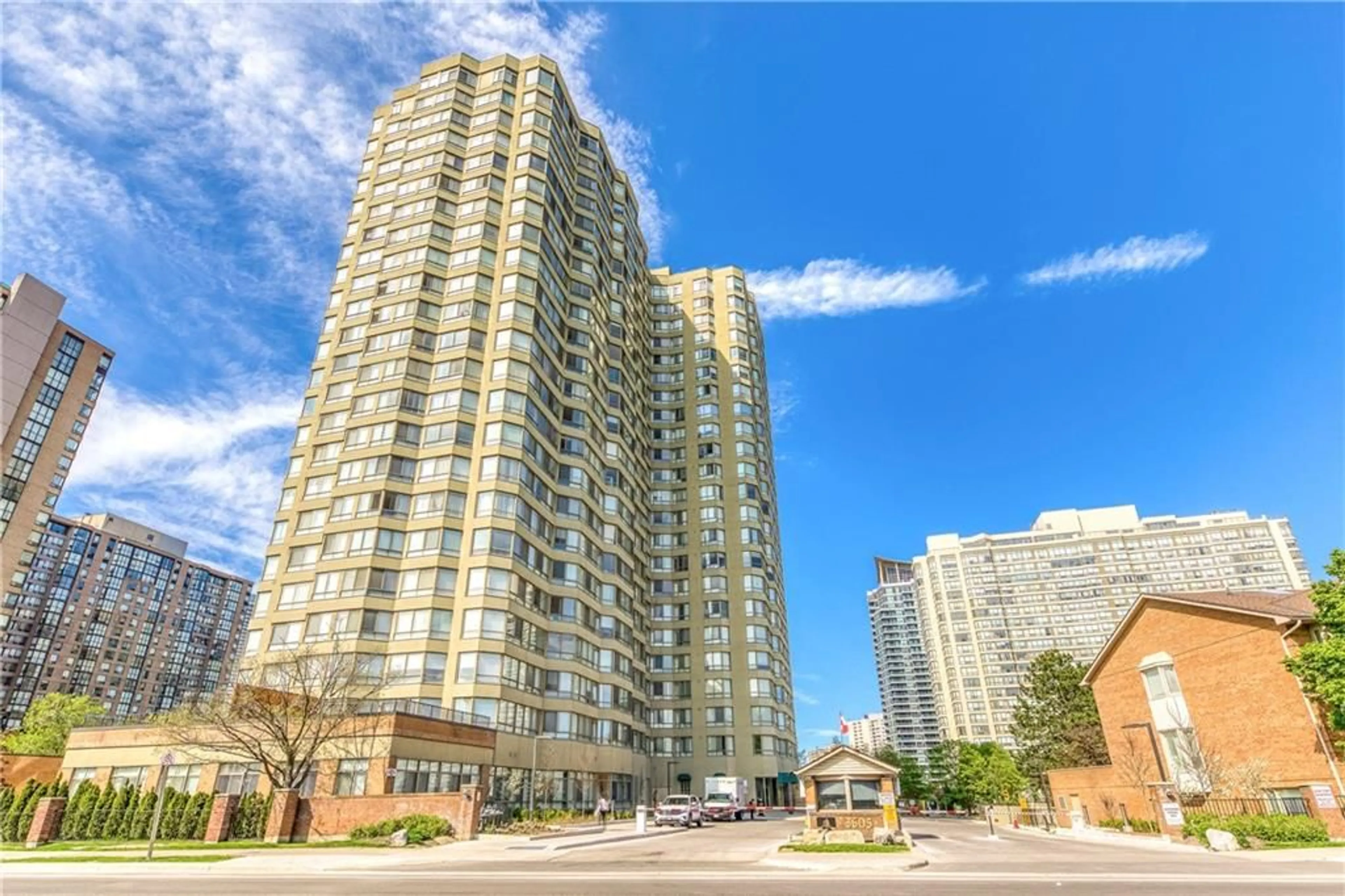 A pic from exterior of the house or condo for 3605 KARIYA Dr #802, Mississauga Ontario L5B 3J4