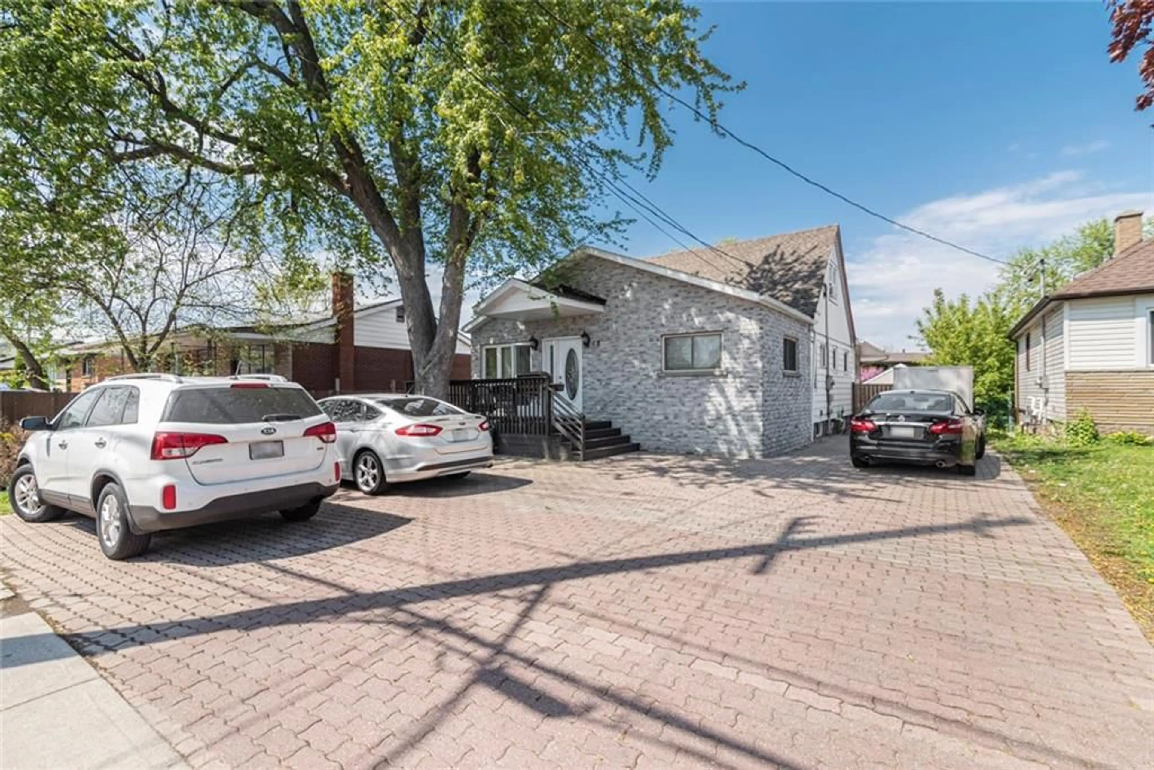 Street view for 68 Mohawk Rd, Hamilton Ontario L9C 1V7