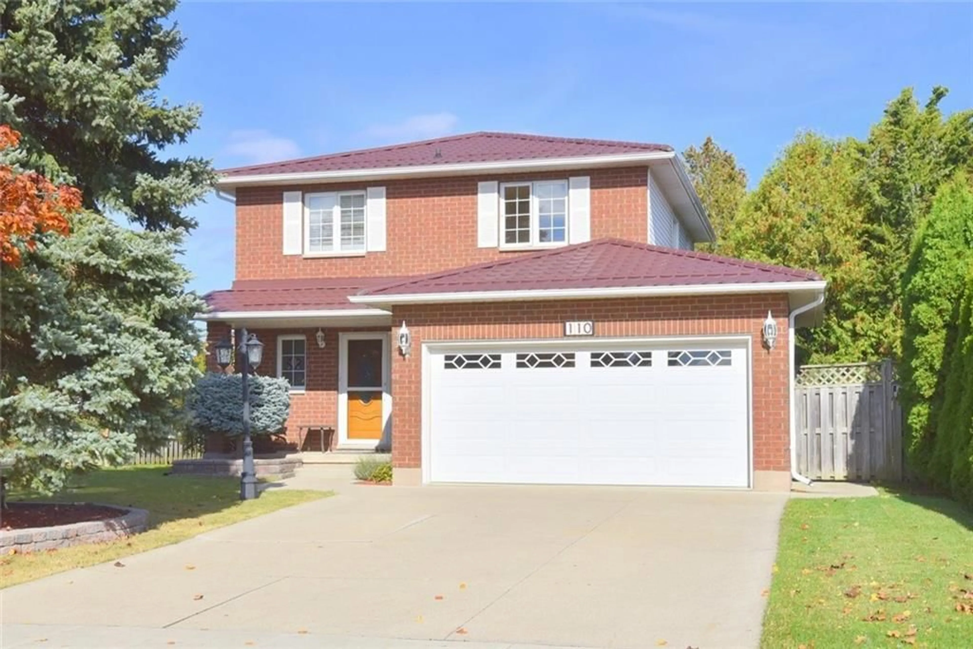Frontside or backside of a home for 110 Highbury Dr, Stoney Creek Ontario L8J 3P4