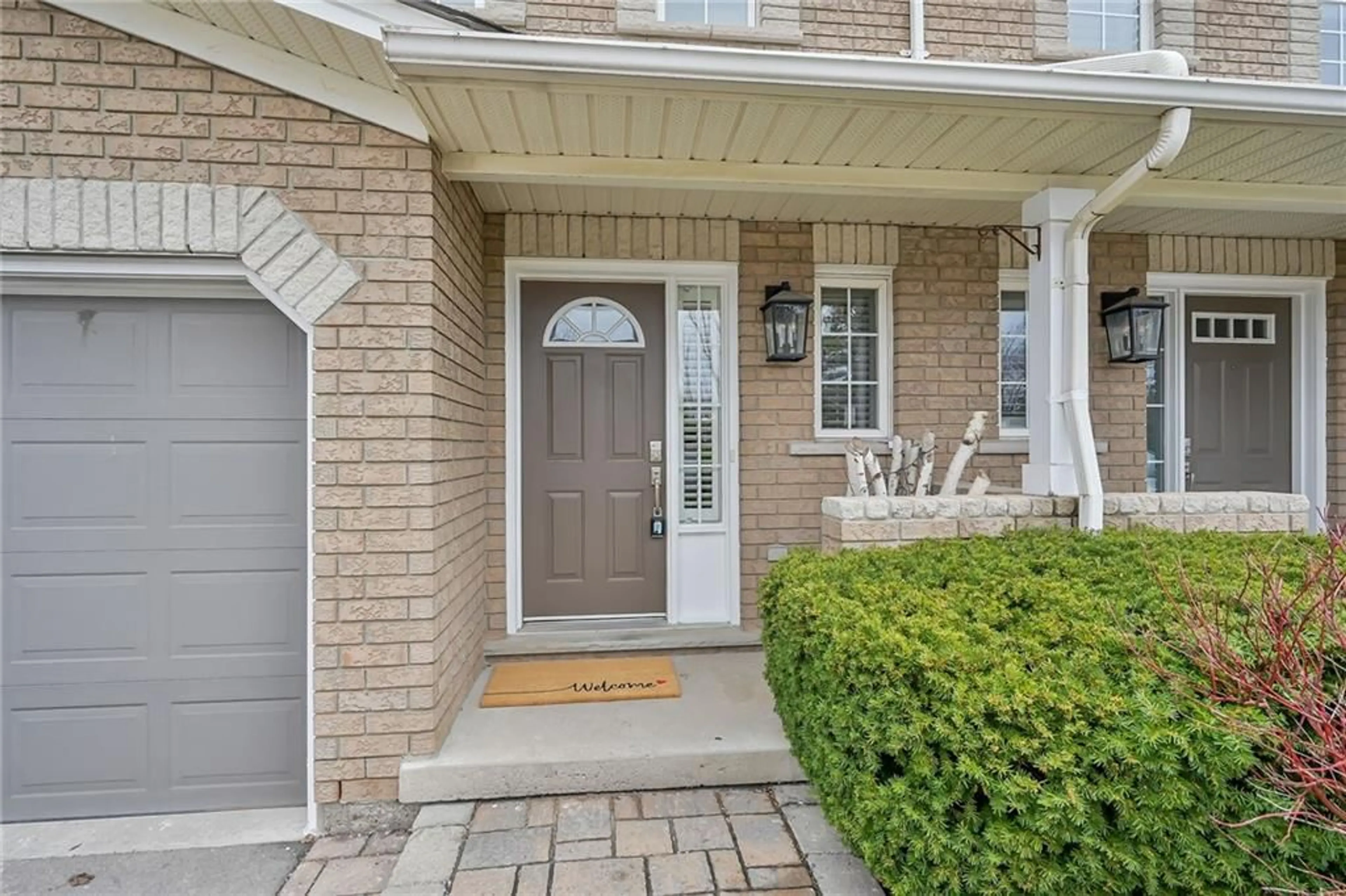 Home with brick exterior material for 2151 WALKERS Line #10, Burlington Ontario L7M 4W1