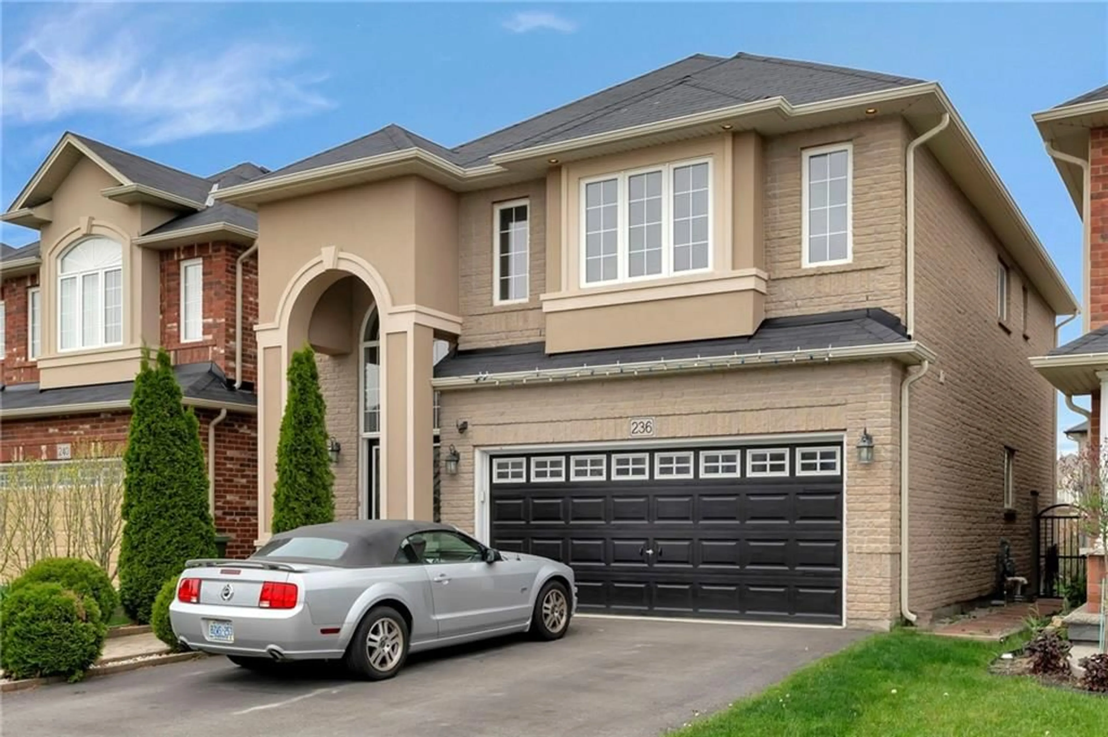 Frontside or backside of a home for 236 PENNY Lane, Stoney Creek Ontario L8J 0E5