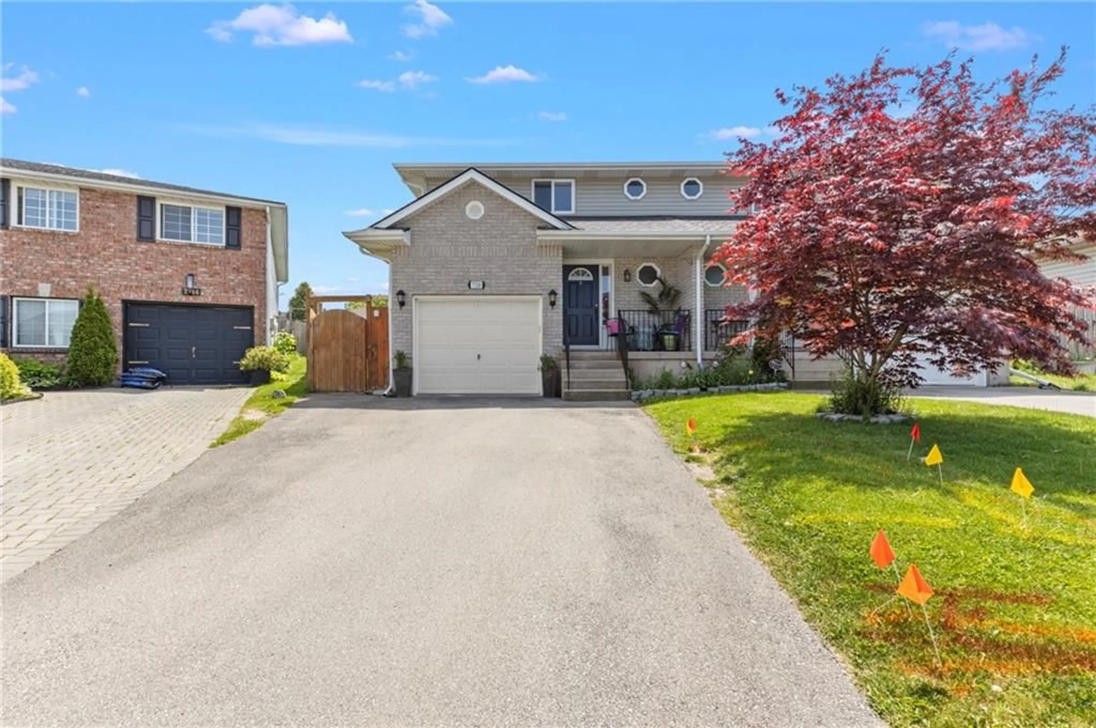 Frontside or backside of a home for 7720 Yvette Cres, Niagara Falls Ontario L2H 3B6