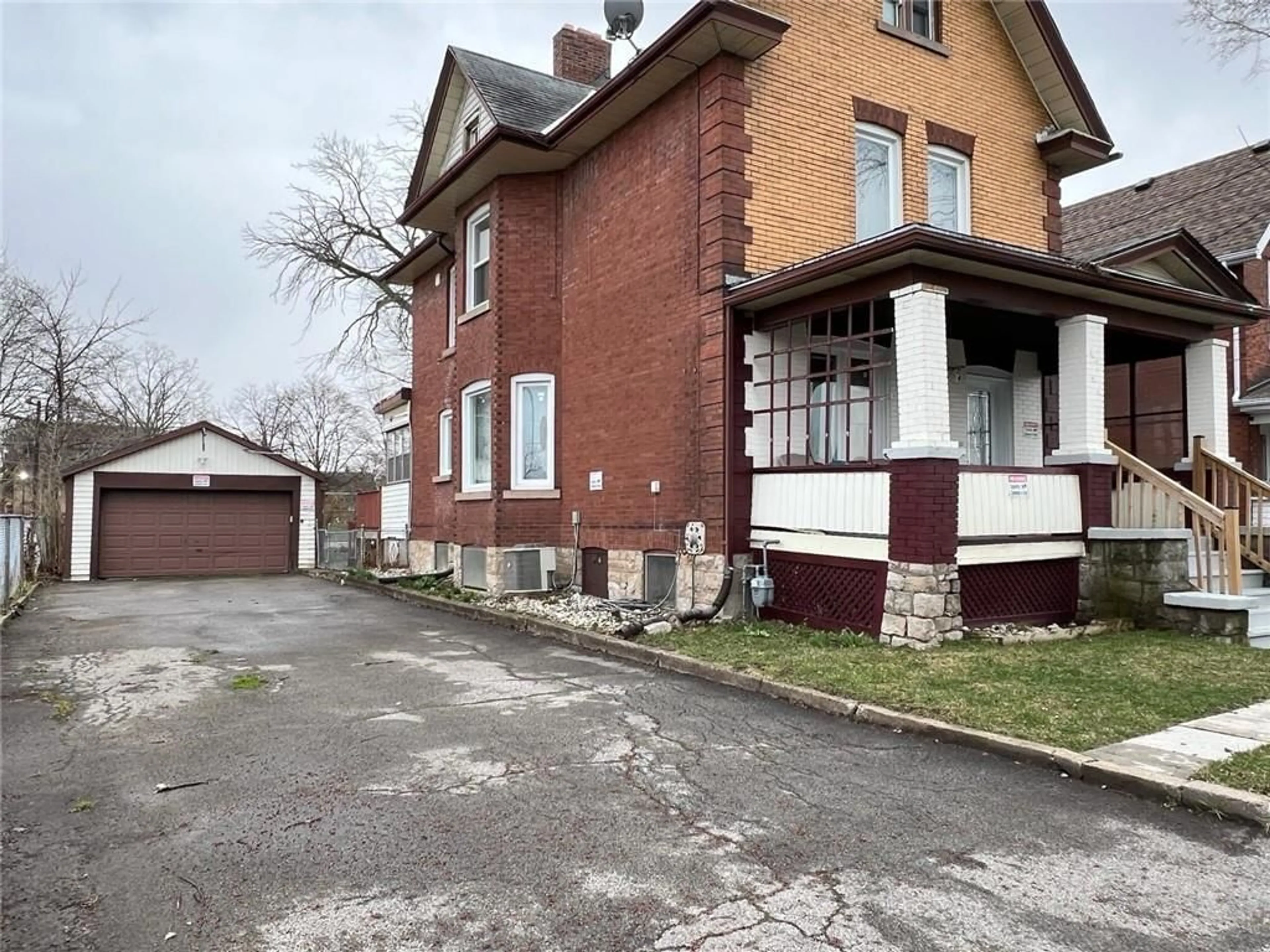 Frontside or backside of a home for 4744 Morrison St, Niagara Falls Ontario L2E 2C3