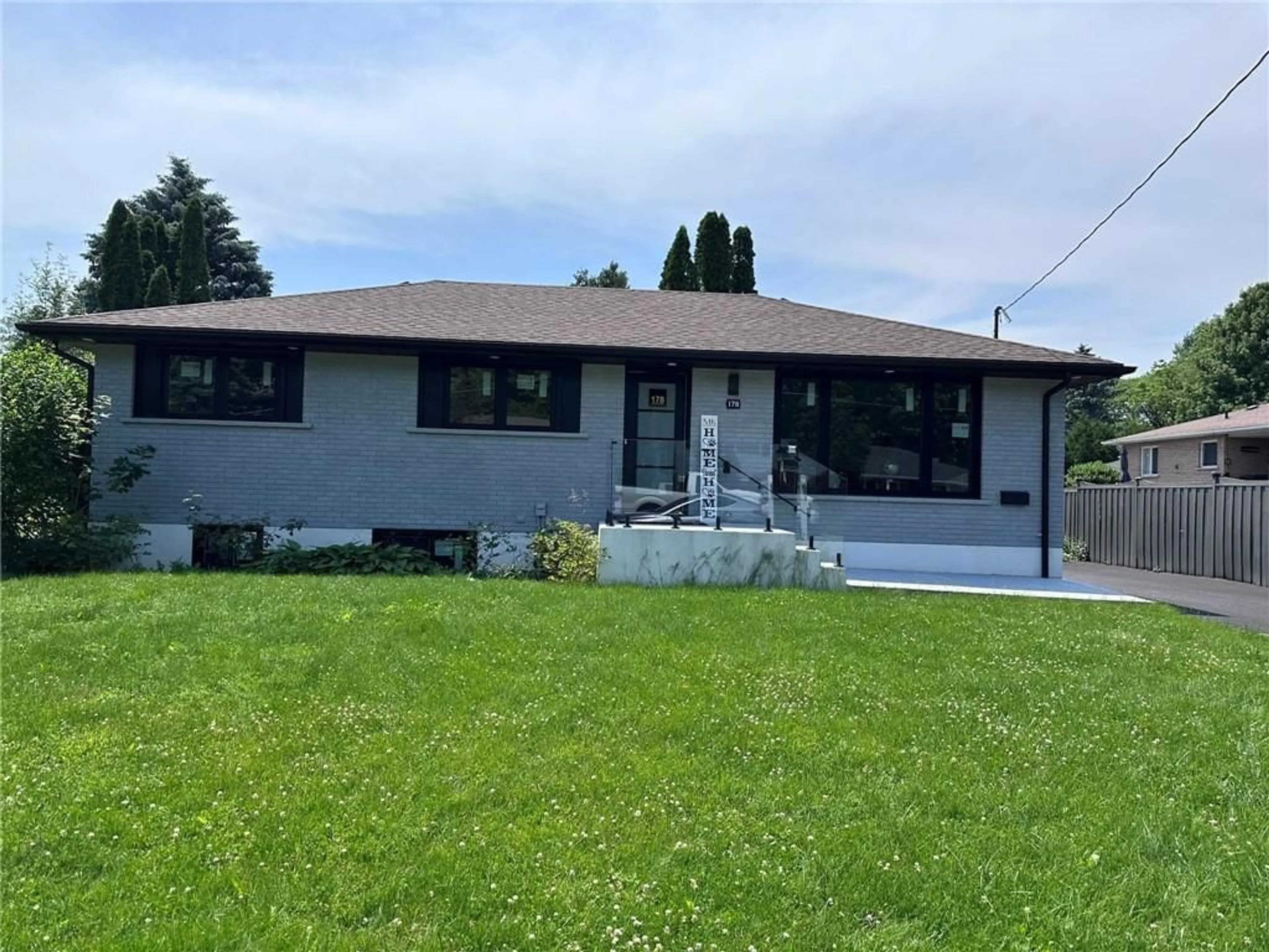 Frontside or backside of a home for 178 SEMINOLE Rd, Ancaster Ontario L9G 1Y8