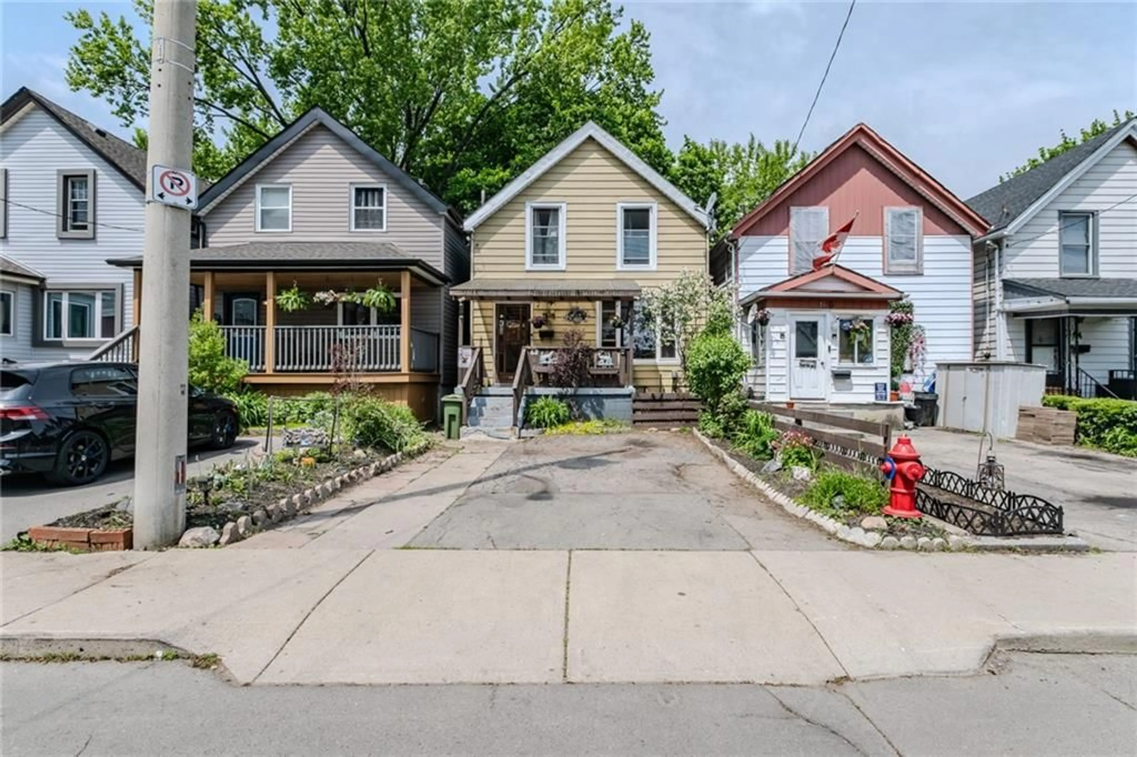 Frontside or backside of a home for 68 NORWAY Ave, Hamilton Ontario L8M 2V7