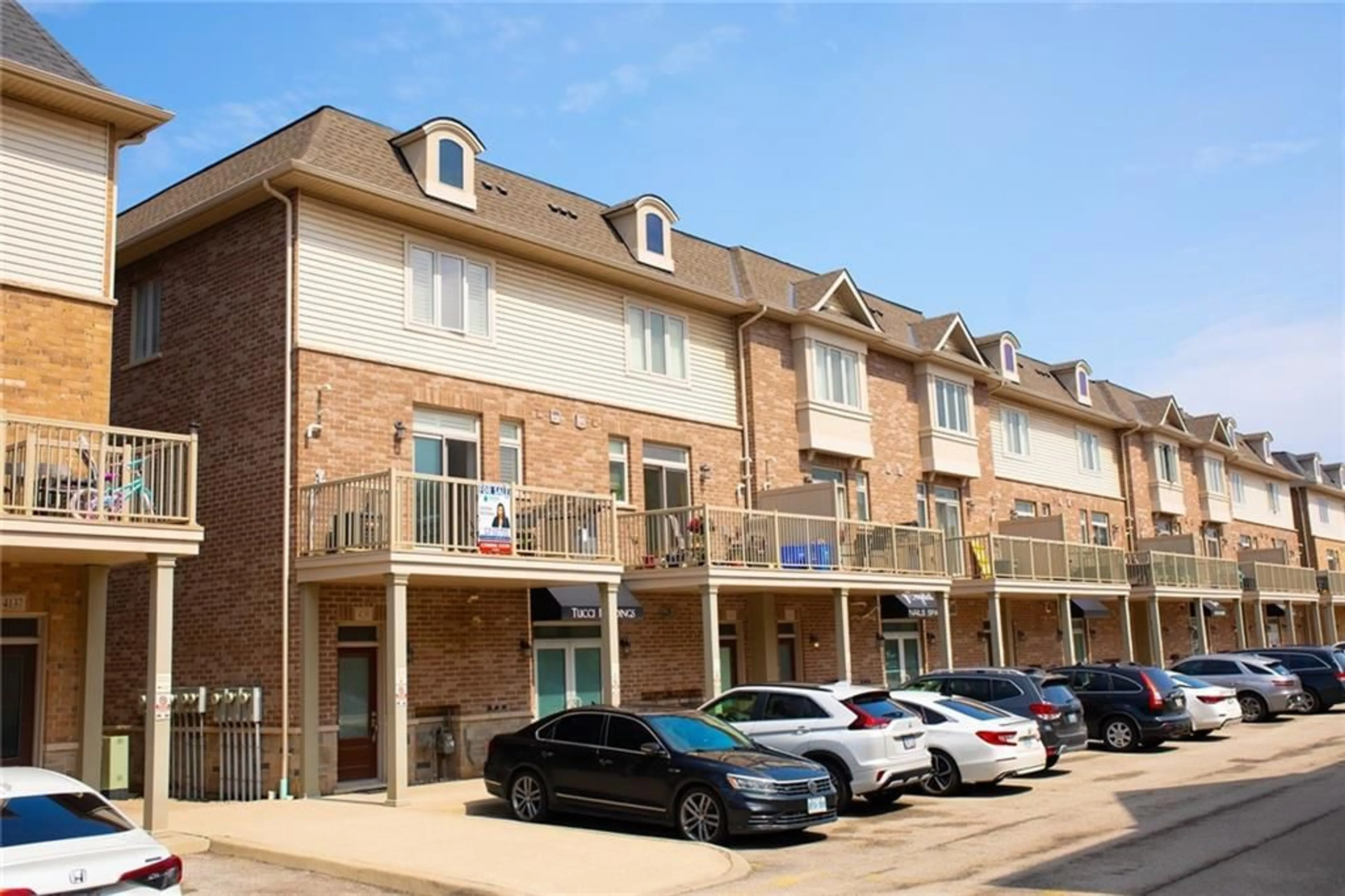 A pic from exterior of the house or condo for 4139 Palermo Common #30, Burlington Ontario L7L 0G7