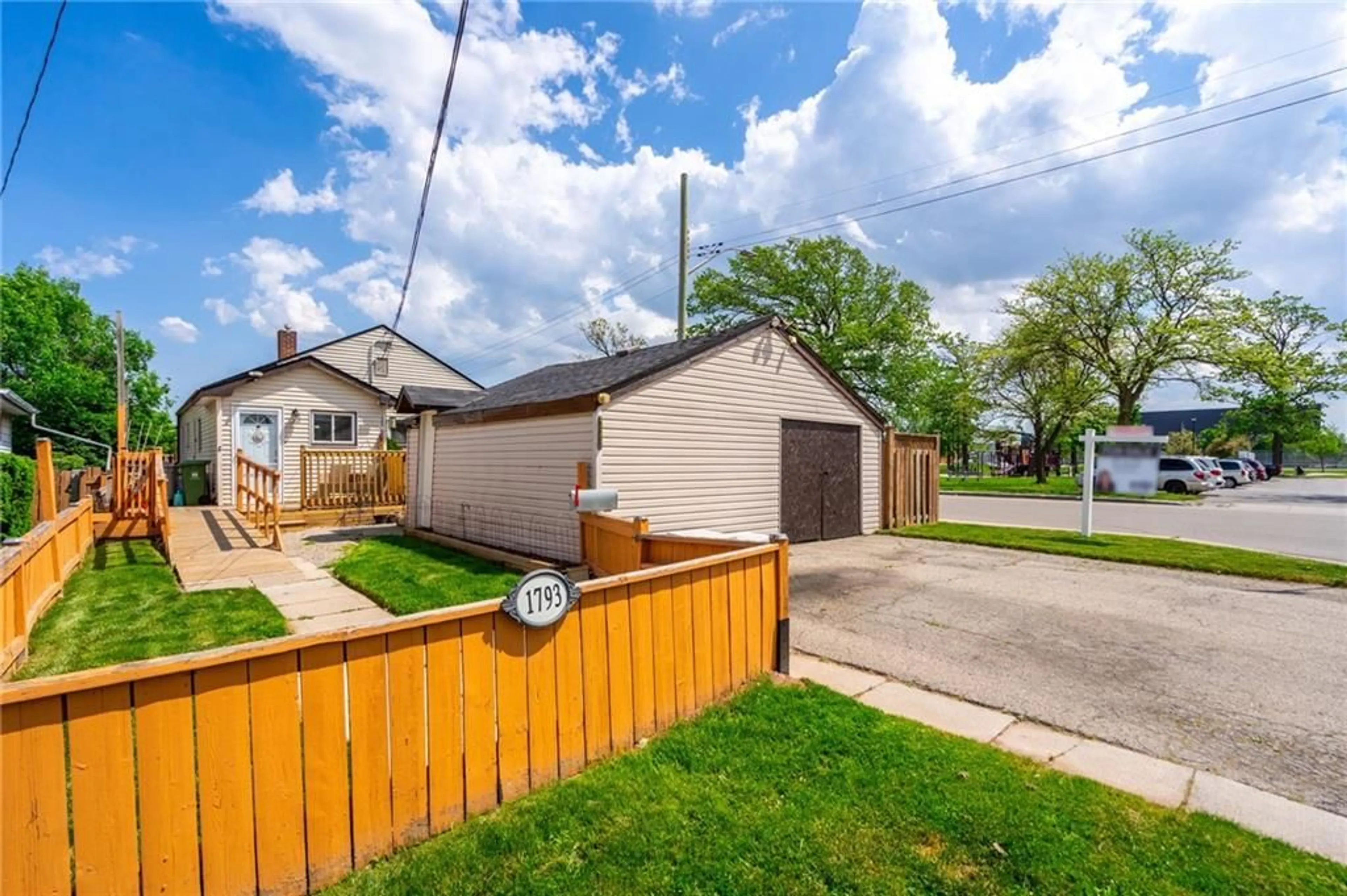 Frontside or backside of a home for 1793 Main St, Hamilton Ontario L8H 1E5