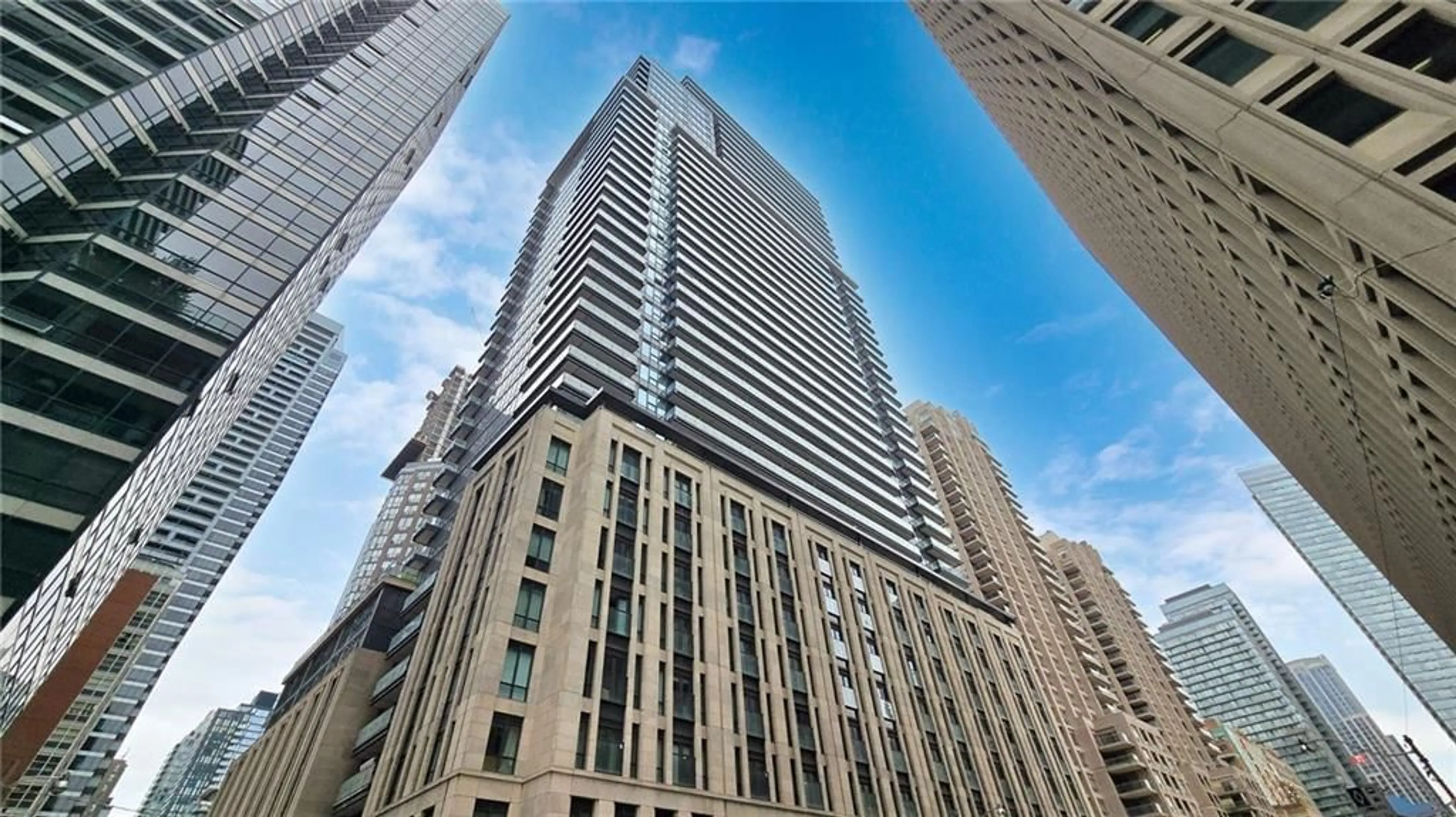 A pic from exterior of the house or condo for 955 Bay St #2205, Toronto Ontario M5S 2A2