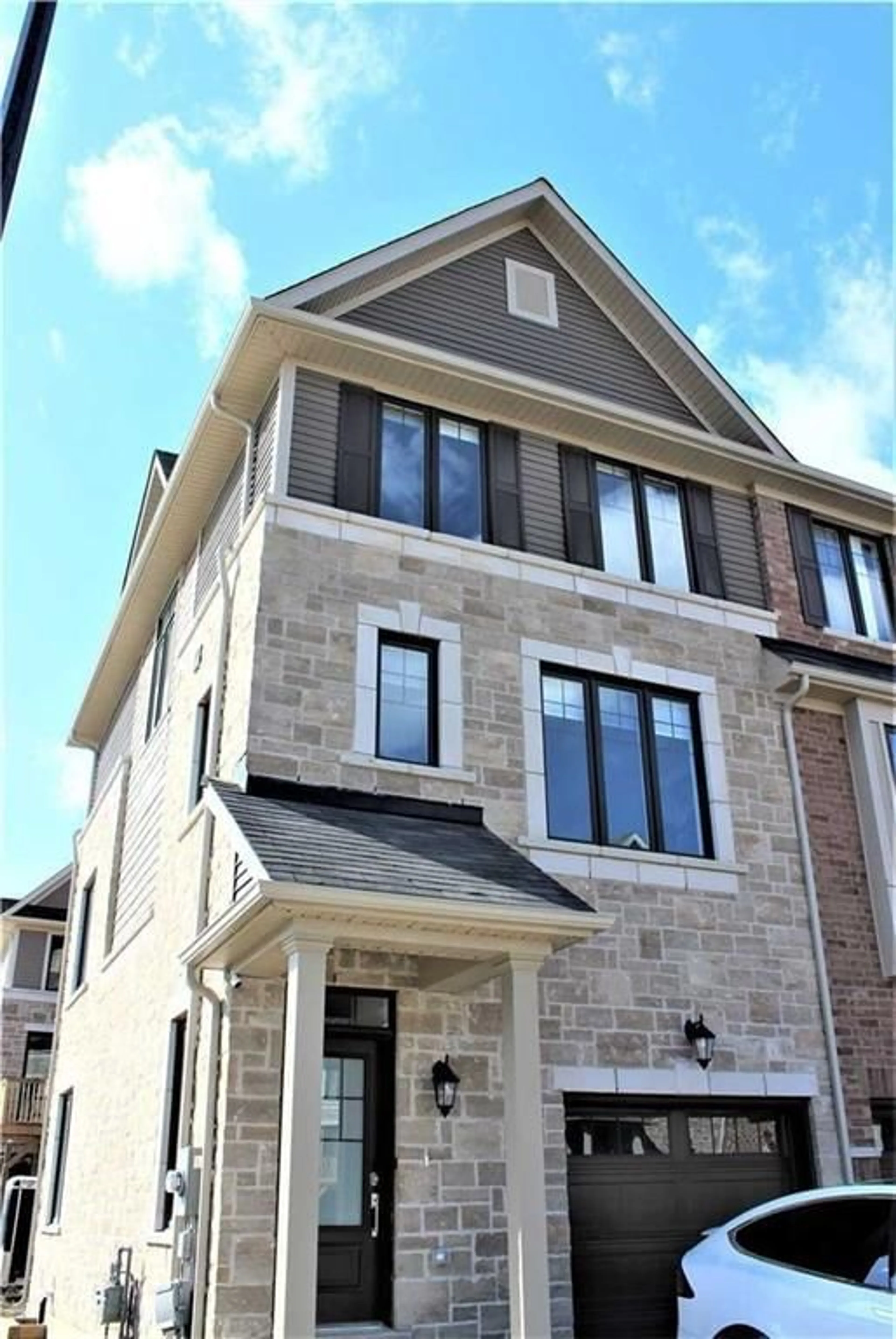A pic from exterior of the house or condo for 1890 Rymal Rd #132, Hamilton Ontario L0R 1P0