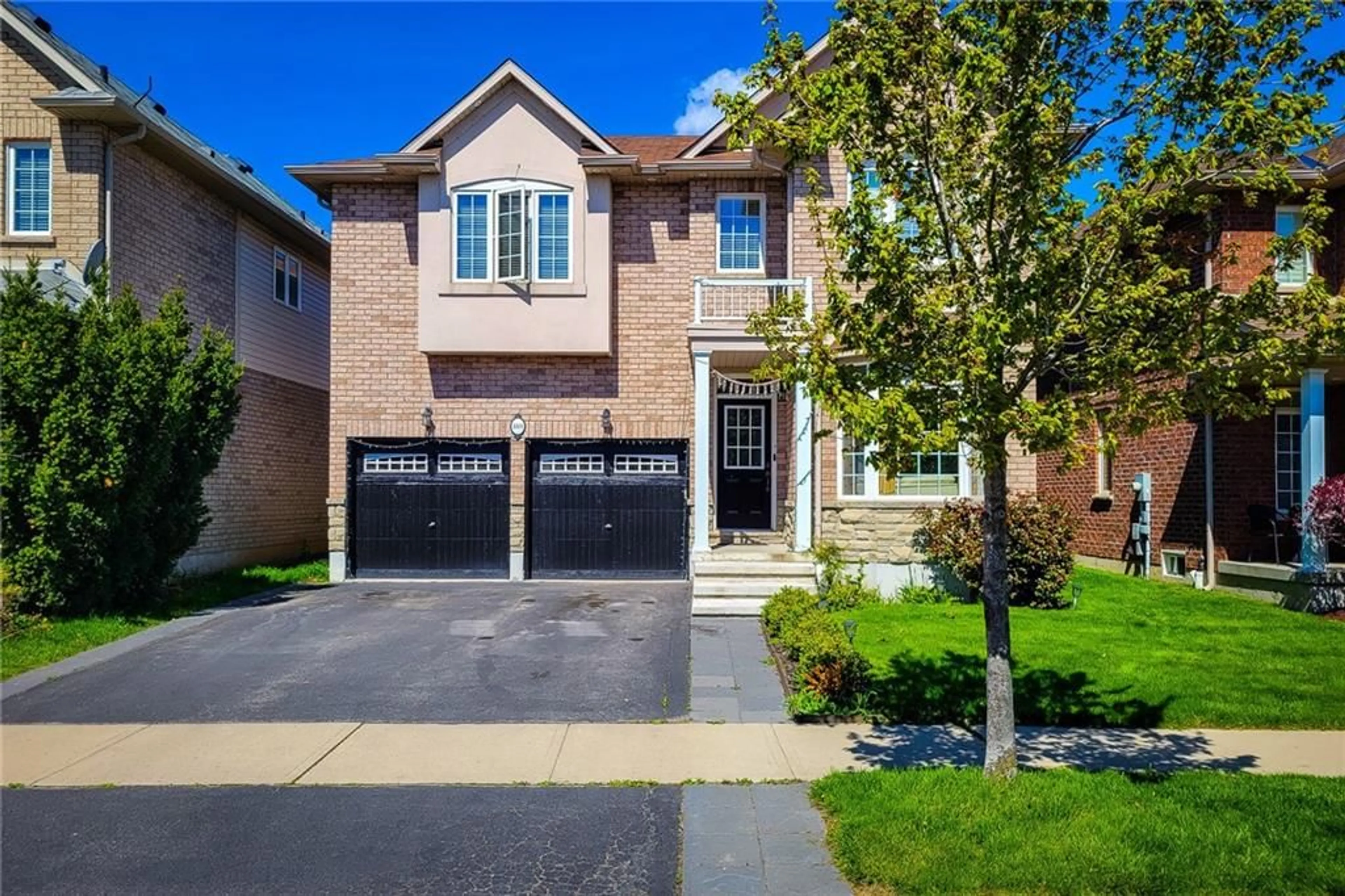 Home with brick exterior material for 189 Palacebeach Trail, Stoney Creek Ontario L8E 0C2