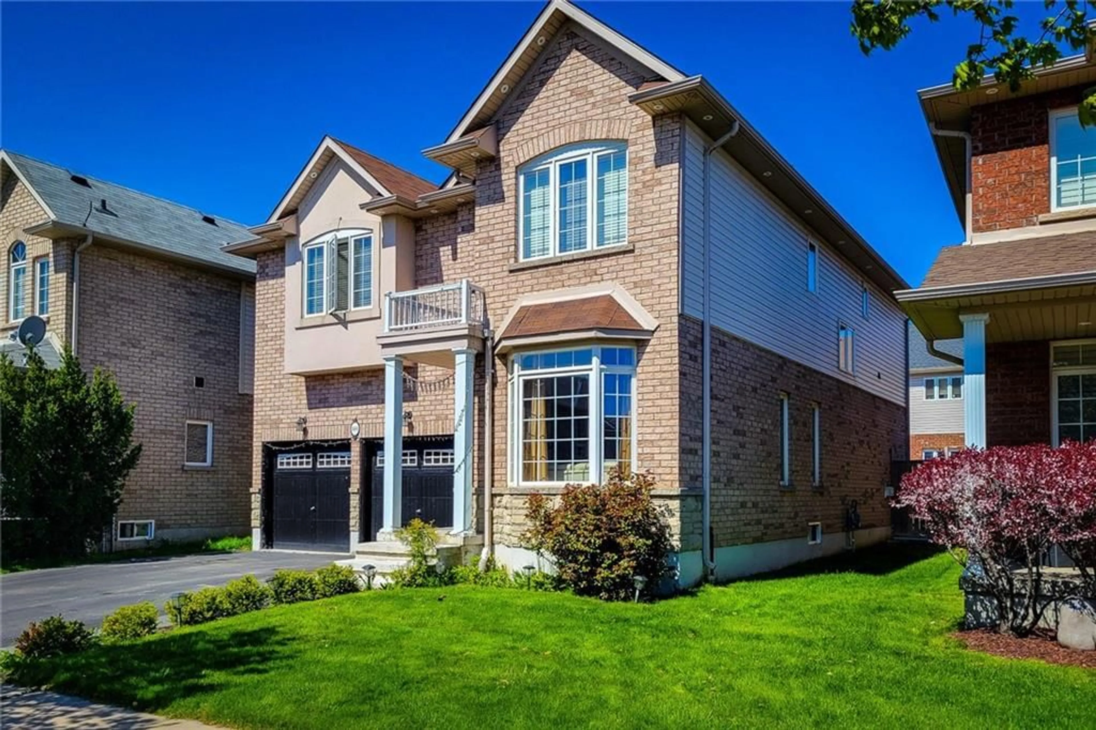Home with brick exterior material for 189 Palacebeach Trail, Stoney Creek Ontario L8E 0C2