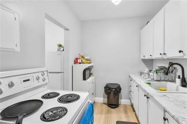 Additional image 13 of 57 Mericourt Rd Unit 302