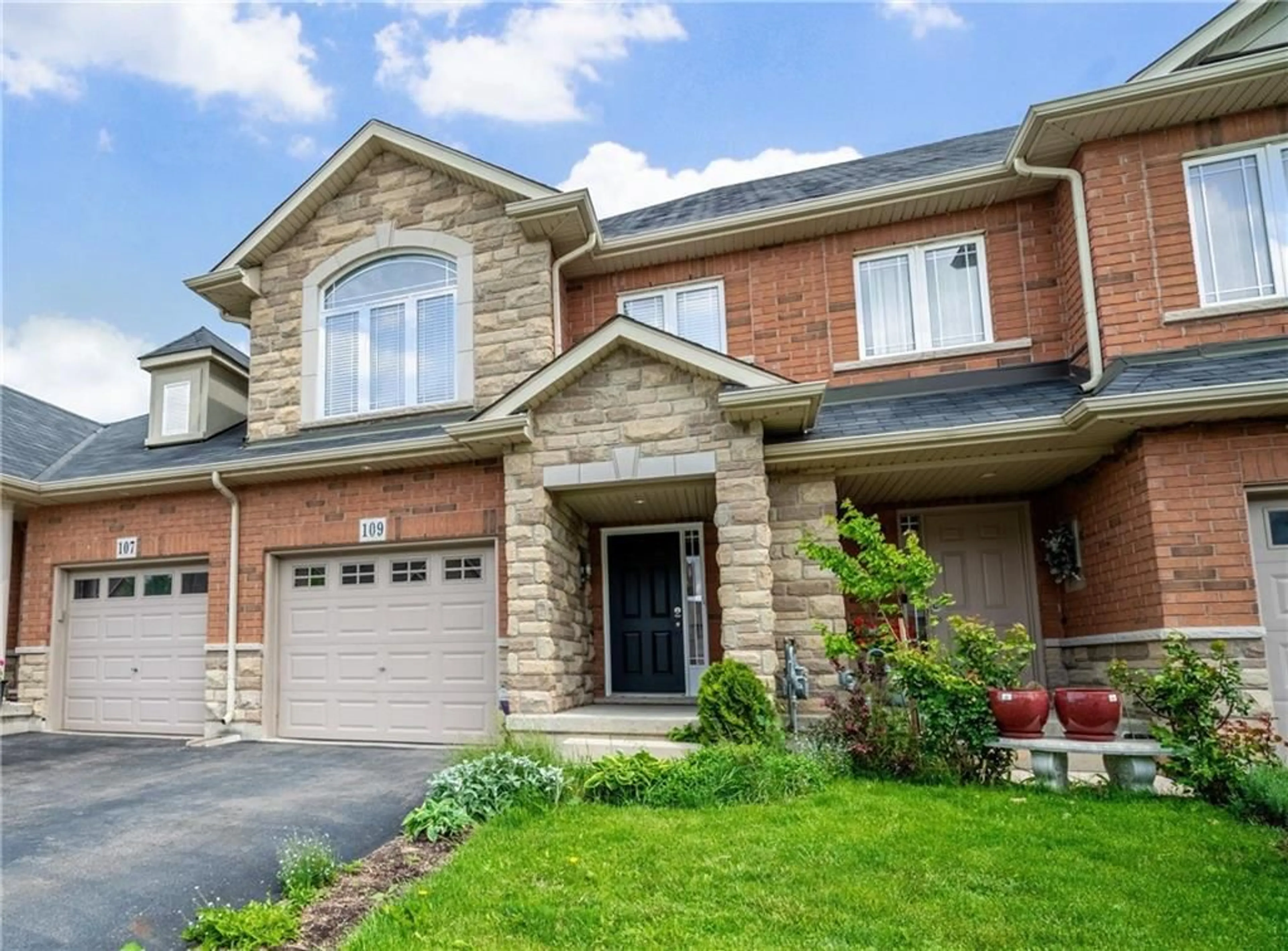 Home with brick exterior material for 109 CELESTIAL Cres, Hamilton Ontario L0R 1P0