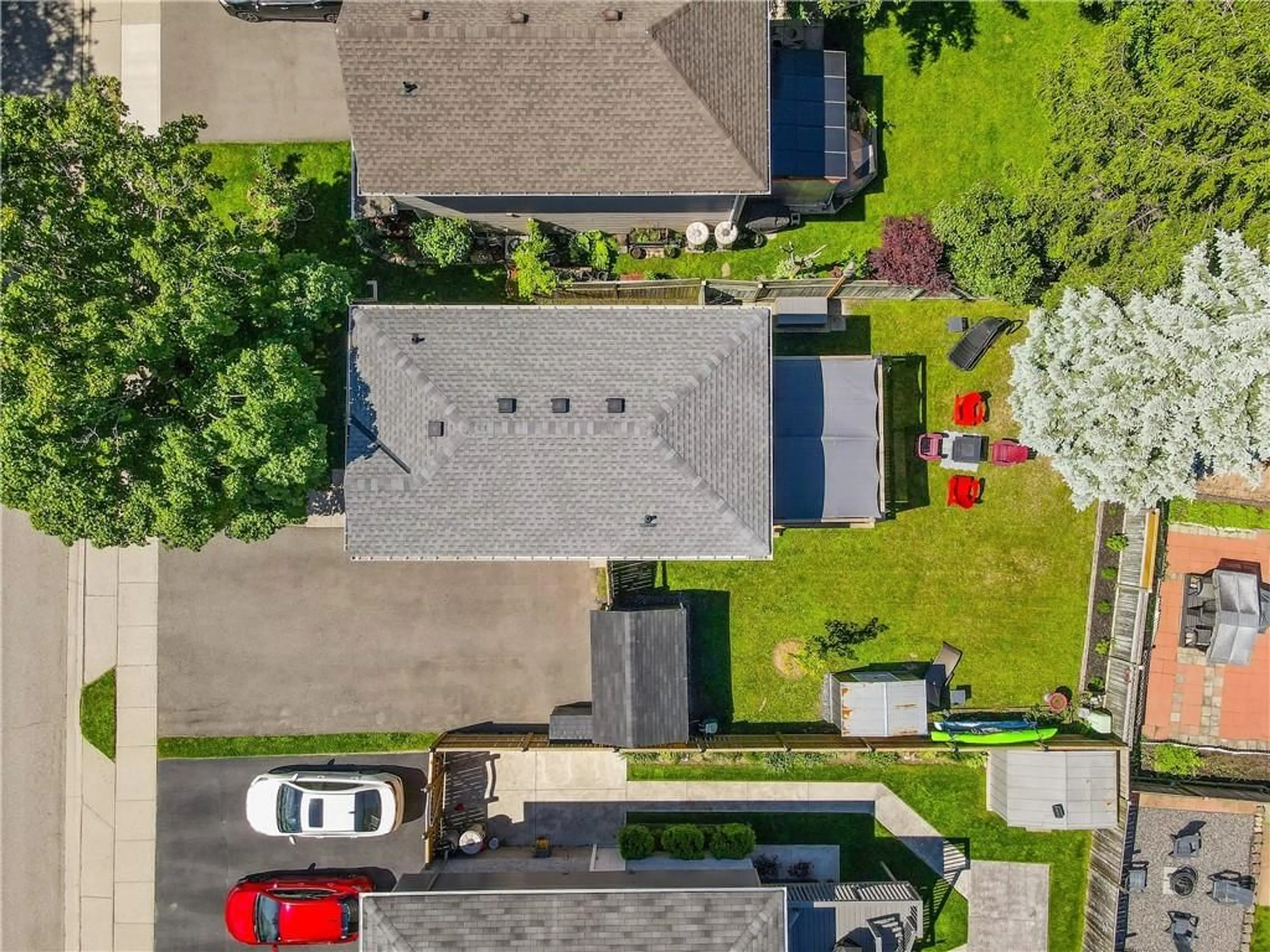 Frontside or backside of a home for 547 HALBERSTADT Cir, Cambridge Ontario N3H 5J7