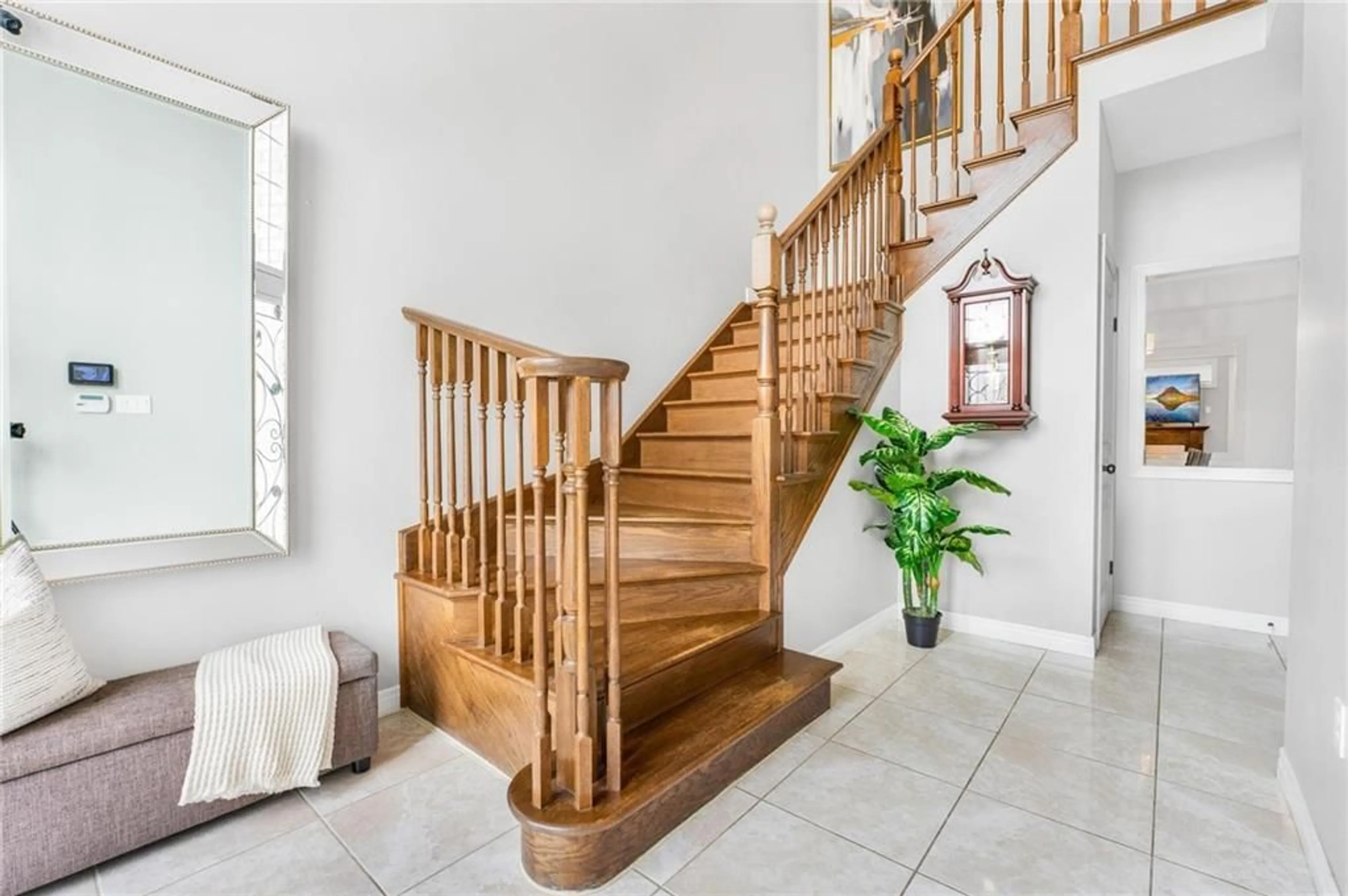 Stairs for 38 Assisi St, Hamilton Ontario L8W 0A5