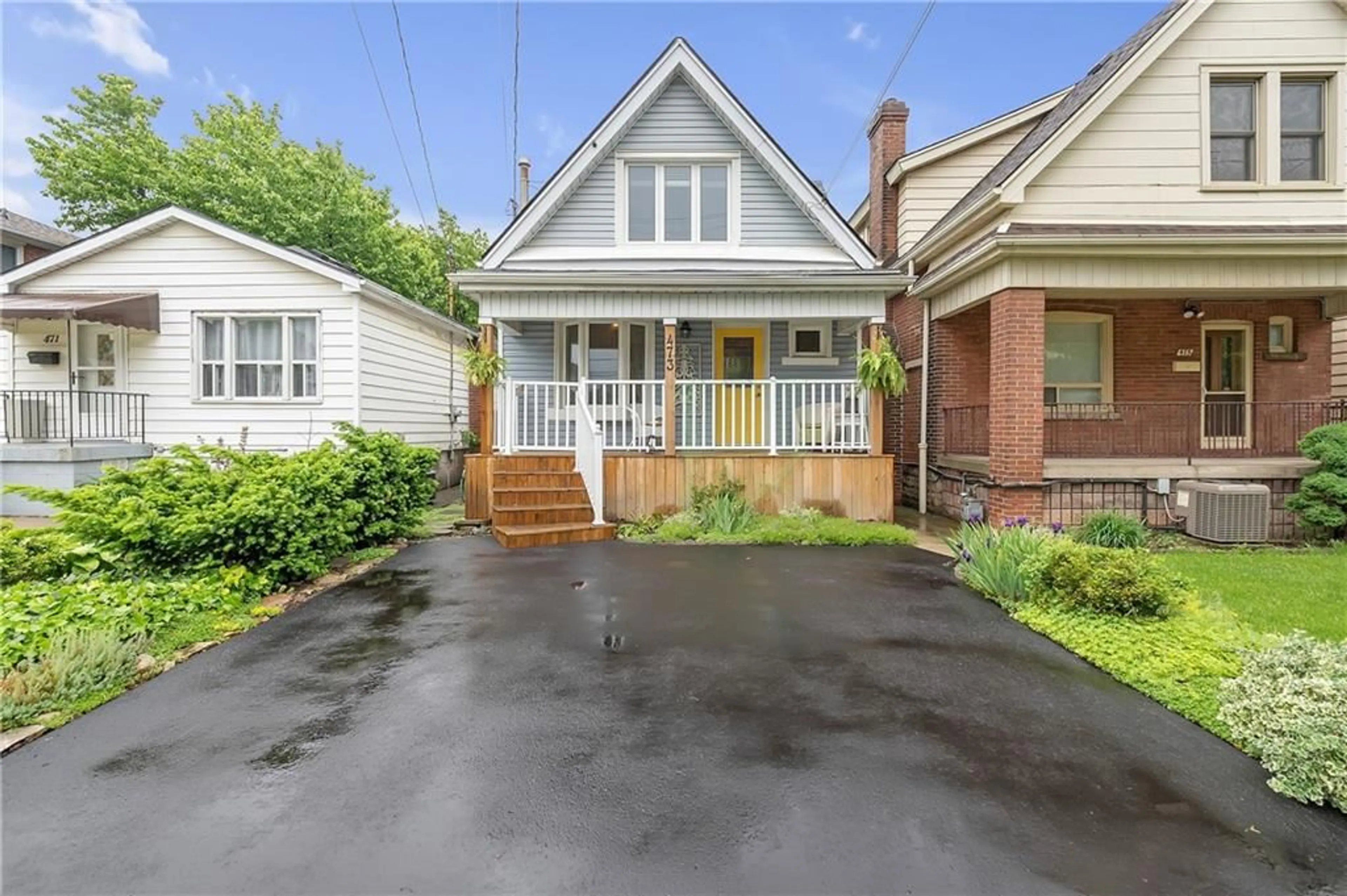 Frontside or backside of a home for 473 Upper Wentworth St, Hamilton Ontario L9A 4T6