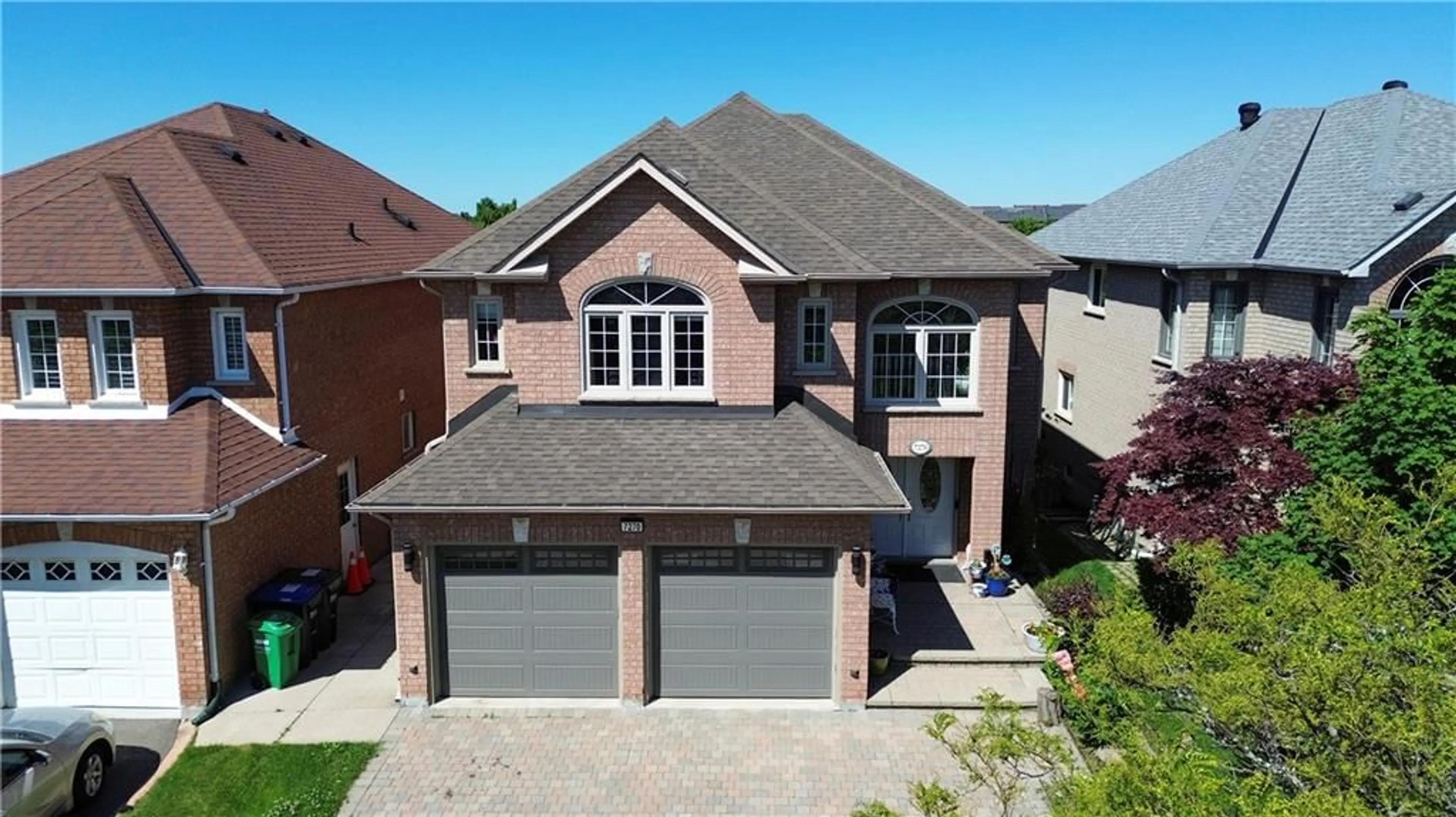 Frontside or backside of a home for 7270 SANDHURST Dr, Mississauga Ontario L5N 7G8