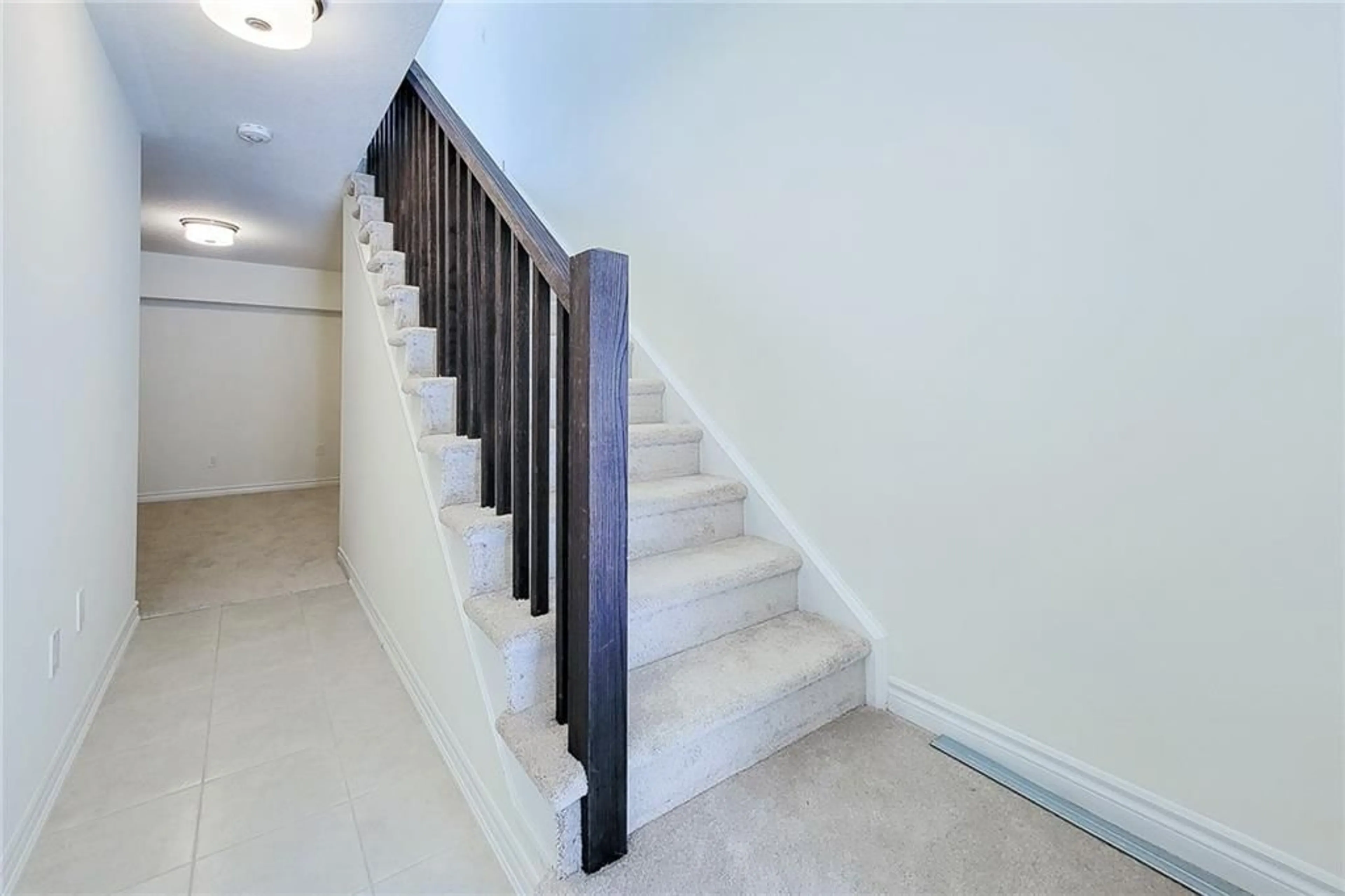 Floor plan for 620 COLBORNE St #19, Brantford Ontario N3T 5L5