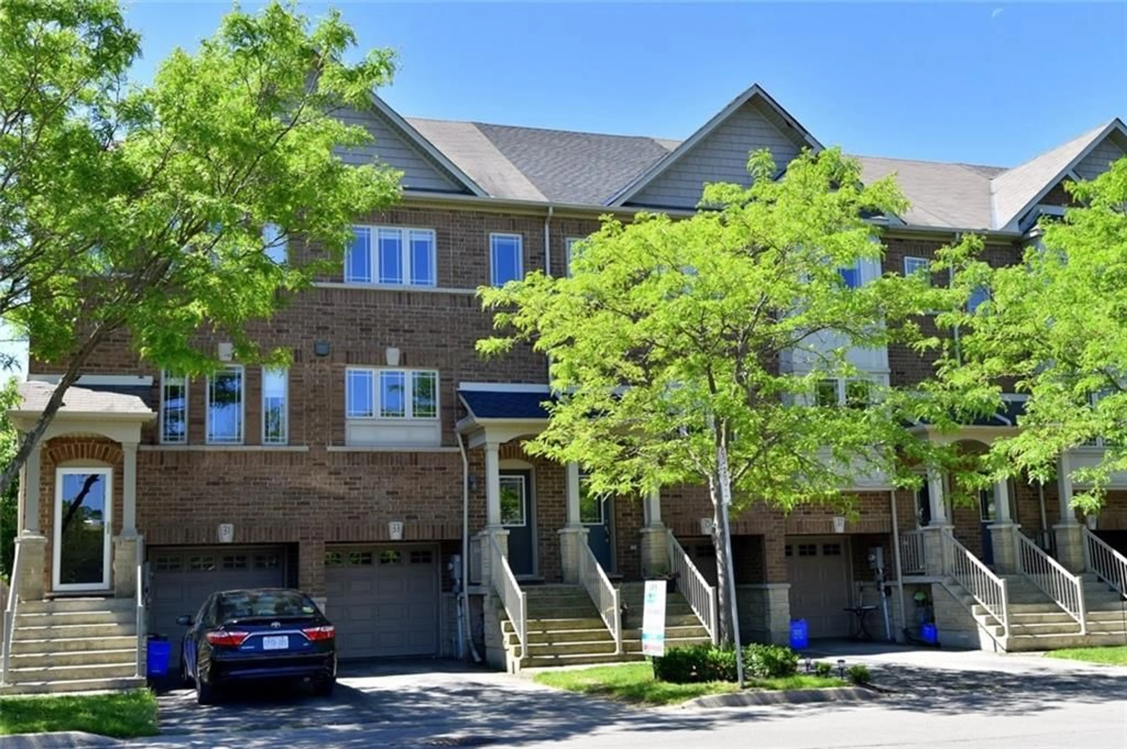A pic from exterior of the house or condo for 33 Viking Dr, Hamilton Ontario L0R 1C0