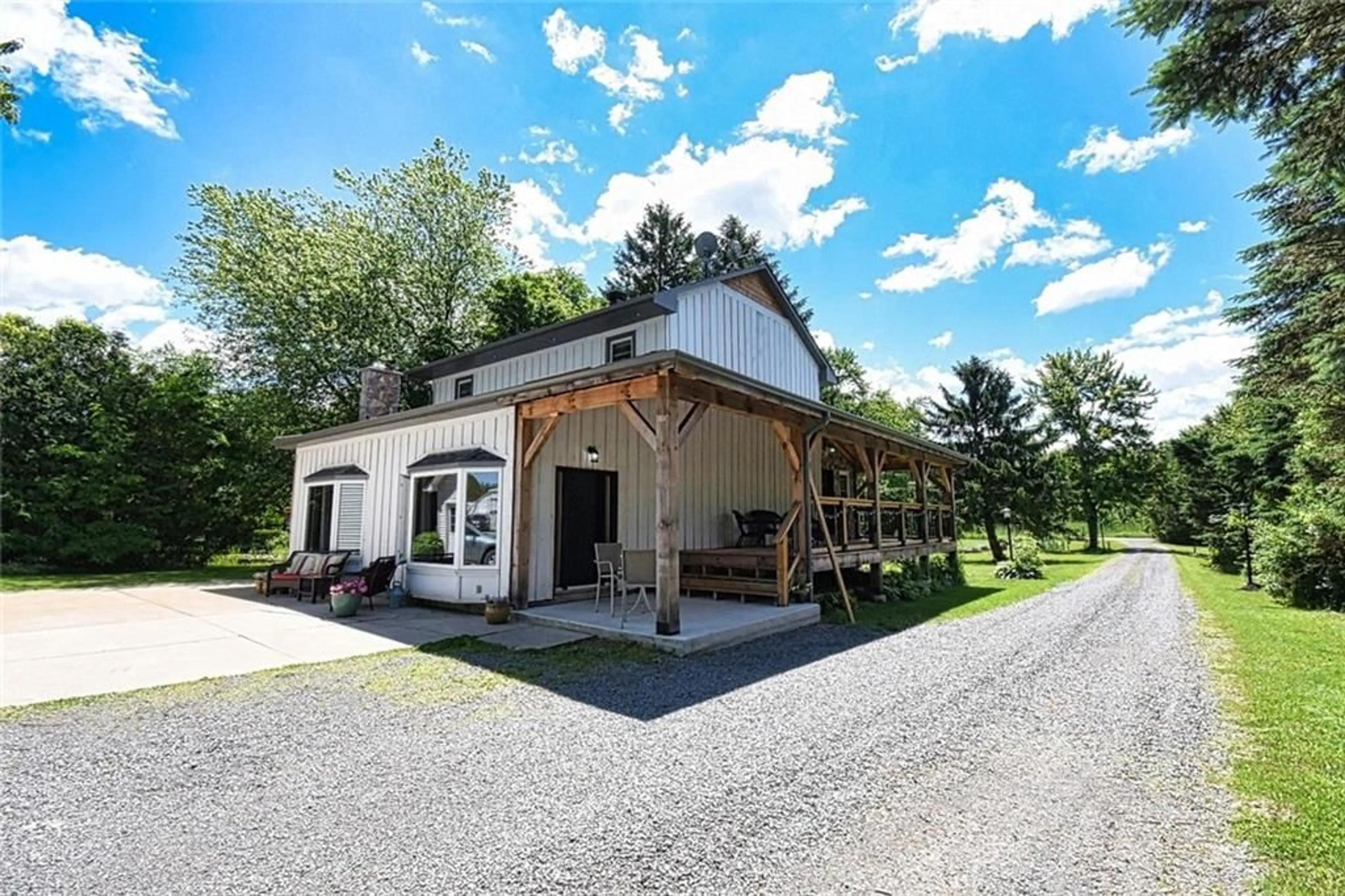 Cottage for 621 6TH Concession Rd, Millgrove Ontario L8B 1N3