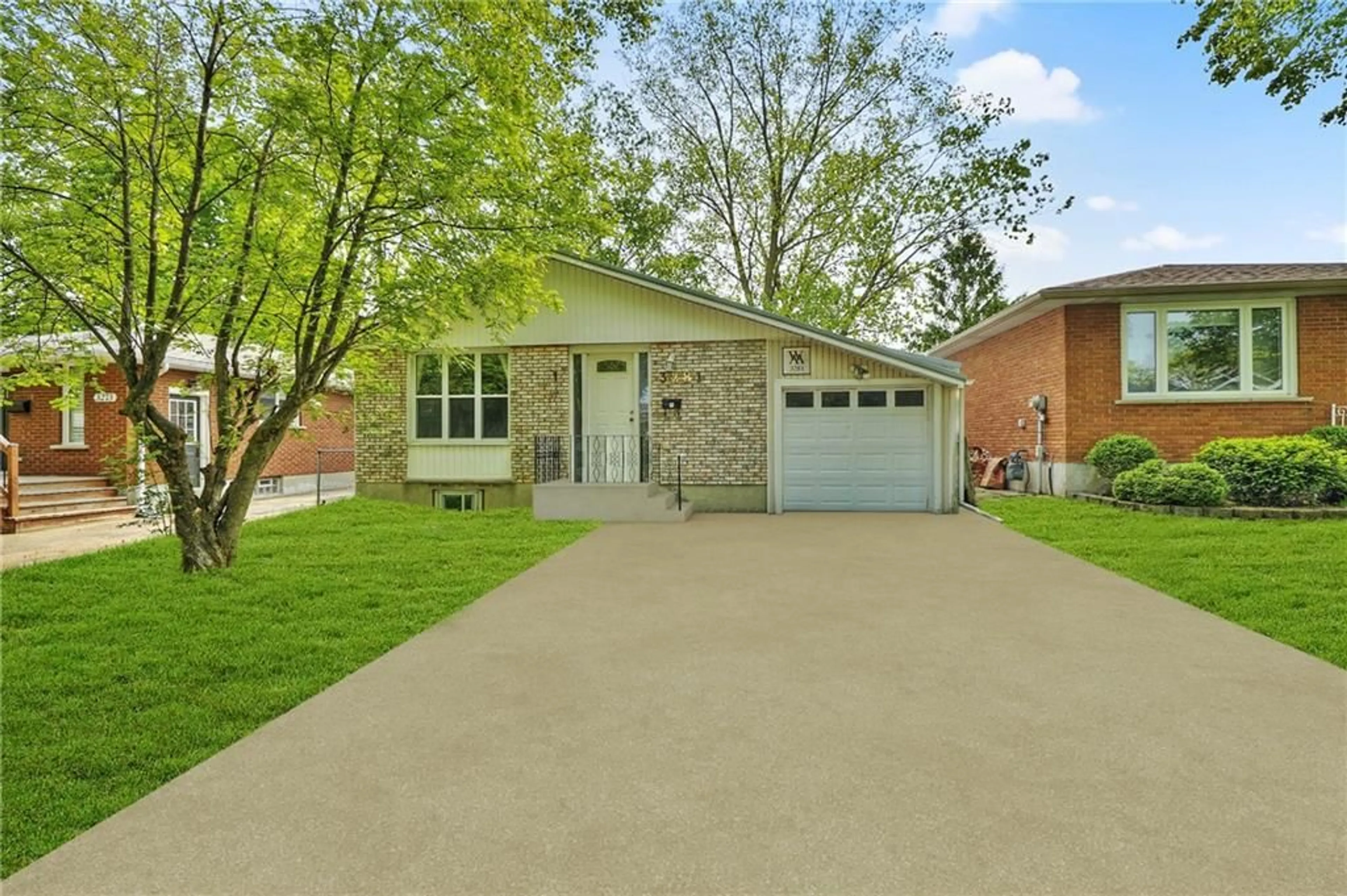 Home with brick exterior material for 3281 ADDISON Ave, Niagara Falls Ontario L2J 3K6