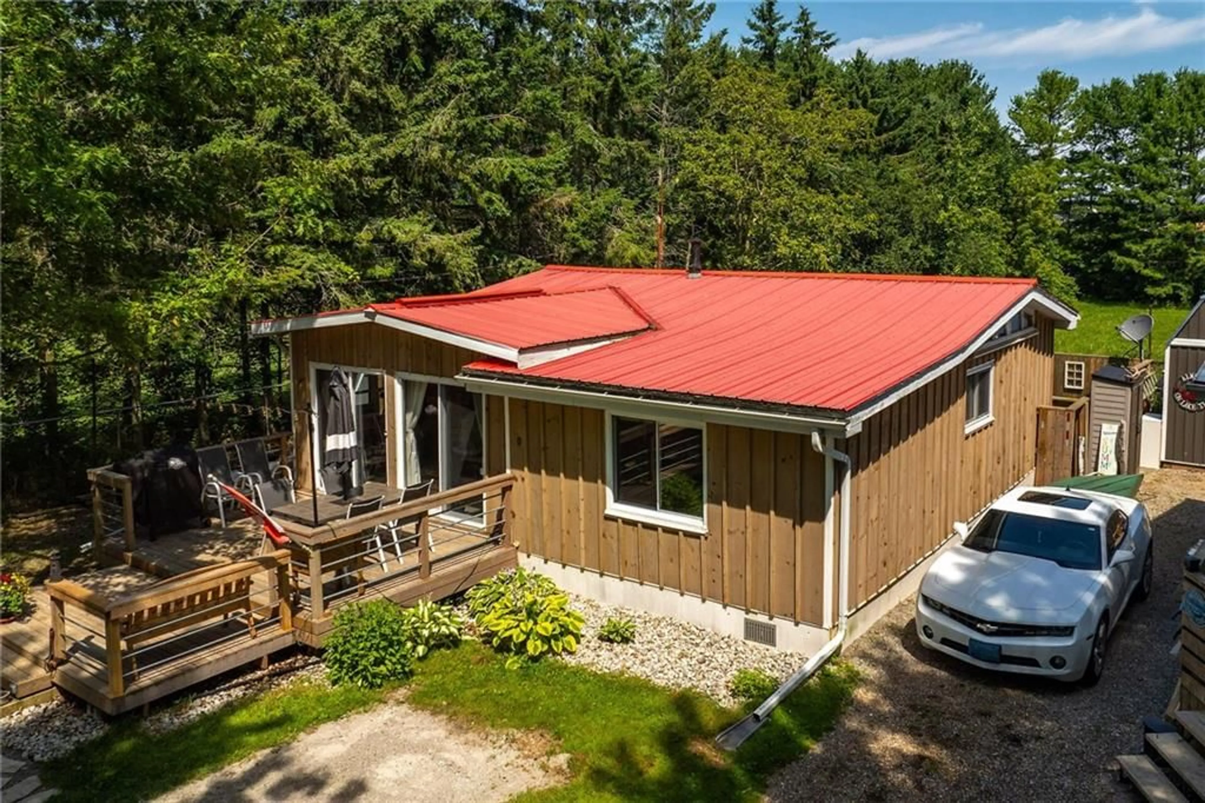 Cottage for 14 ANCHOR Lane, Selkirk Ontario N0A 1P0