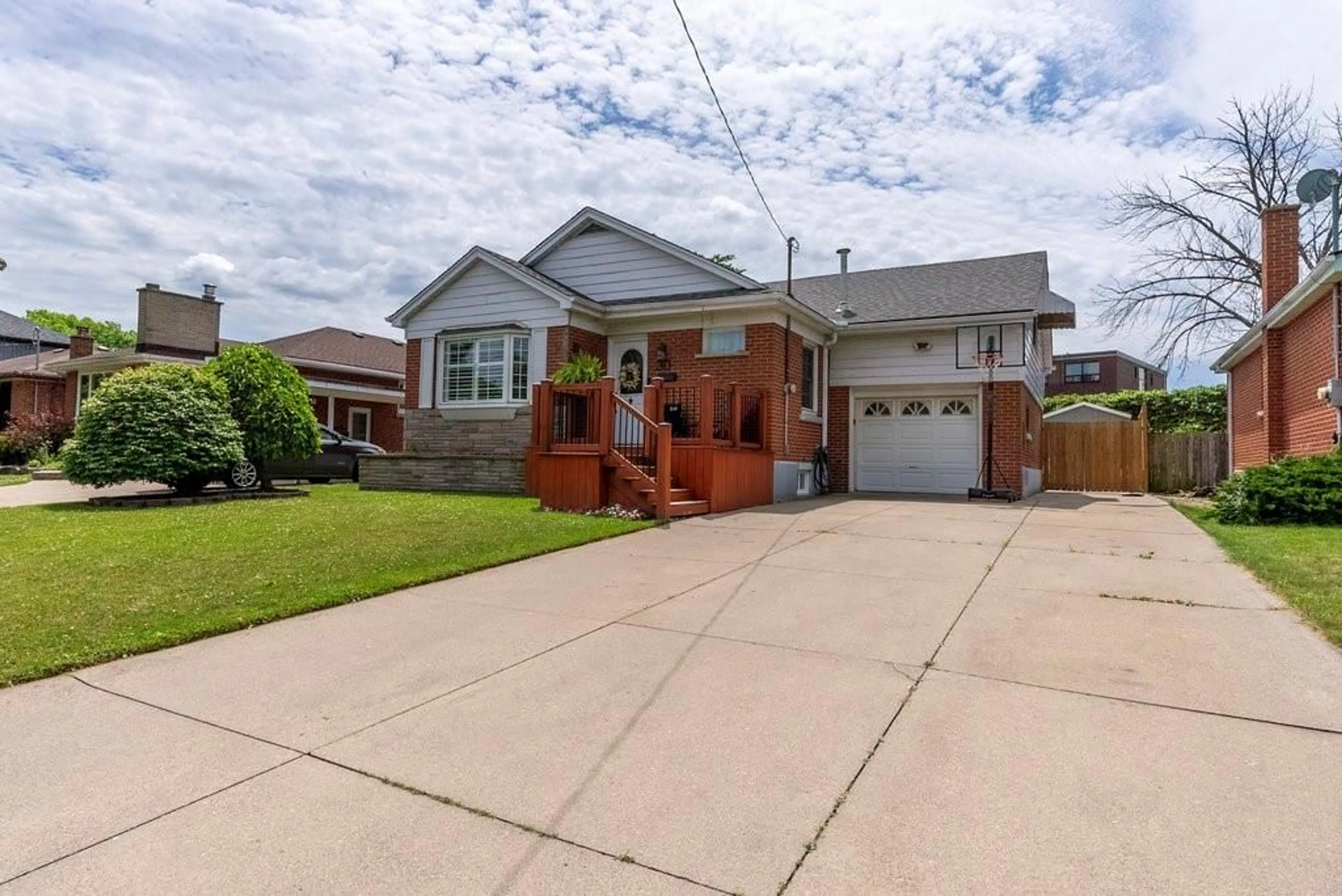 Frontside or backside of a home for 30 ORPHIR Rd, Hamilton Ontario L8K 3Z1