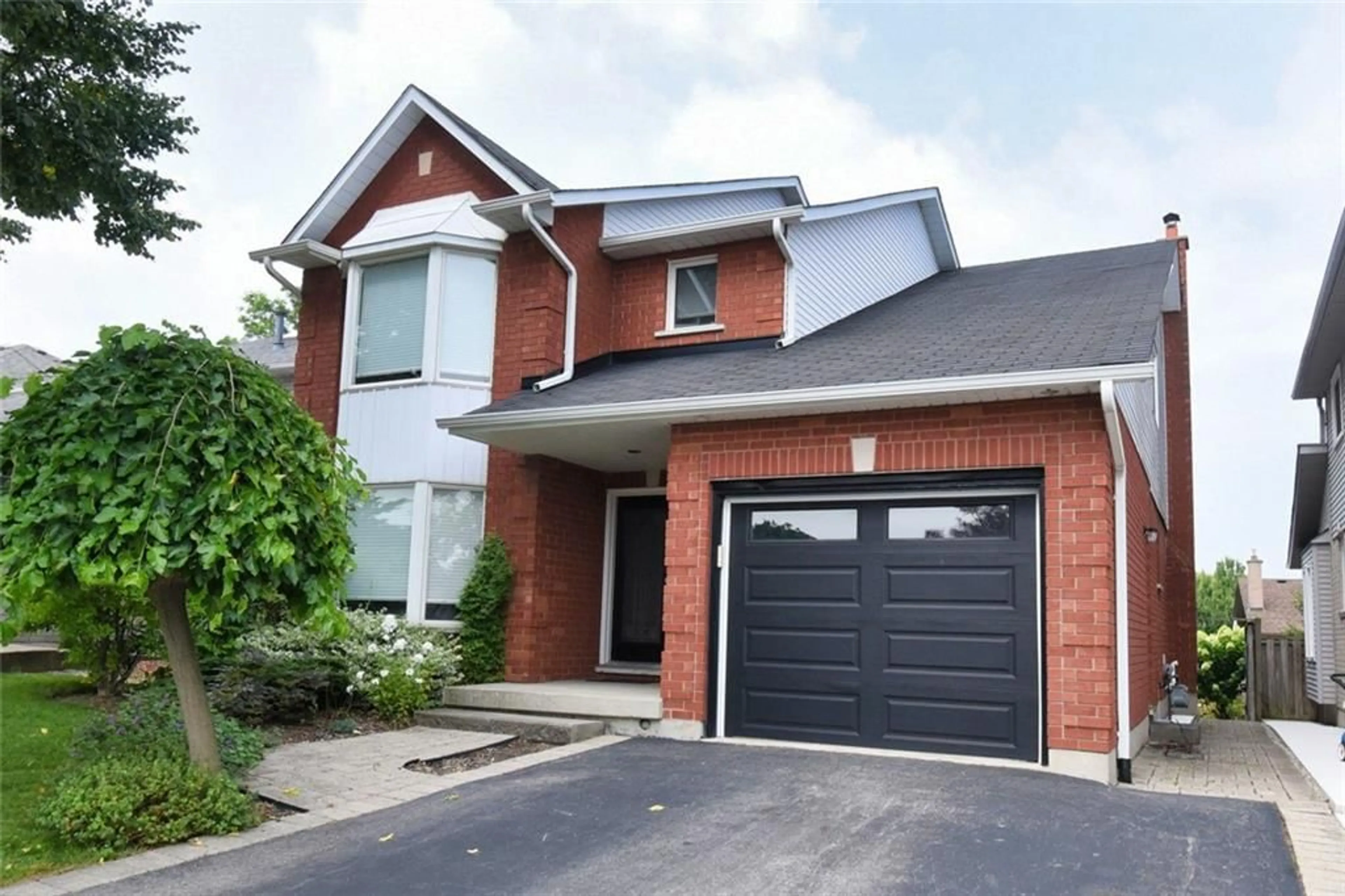 Home with brick exterior material for 43 Glenayr St, Hamilton Ontario L9C 7J2