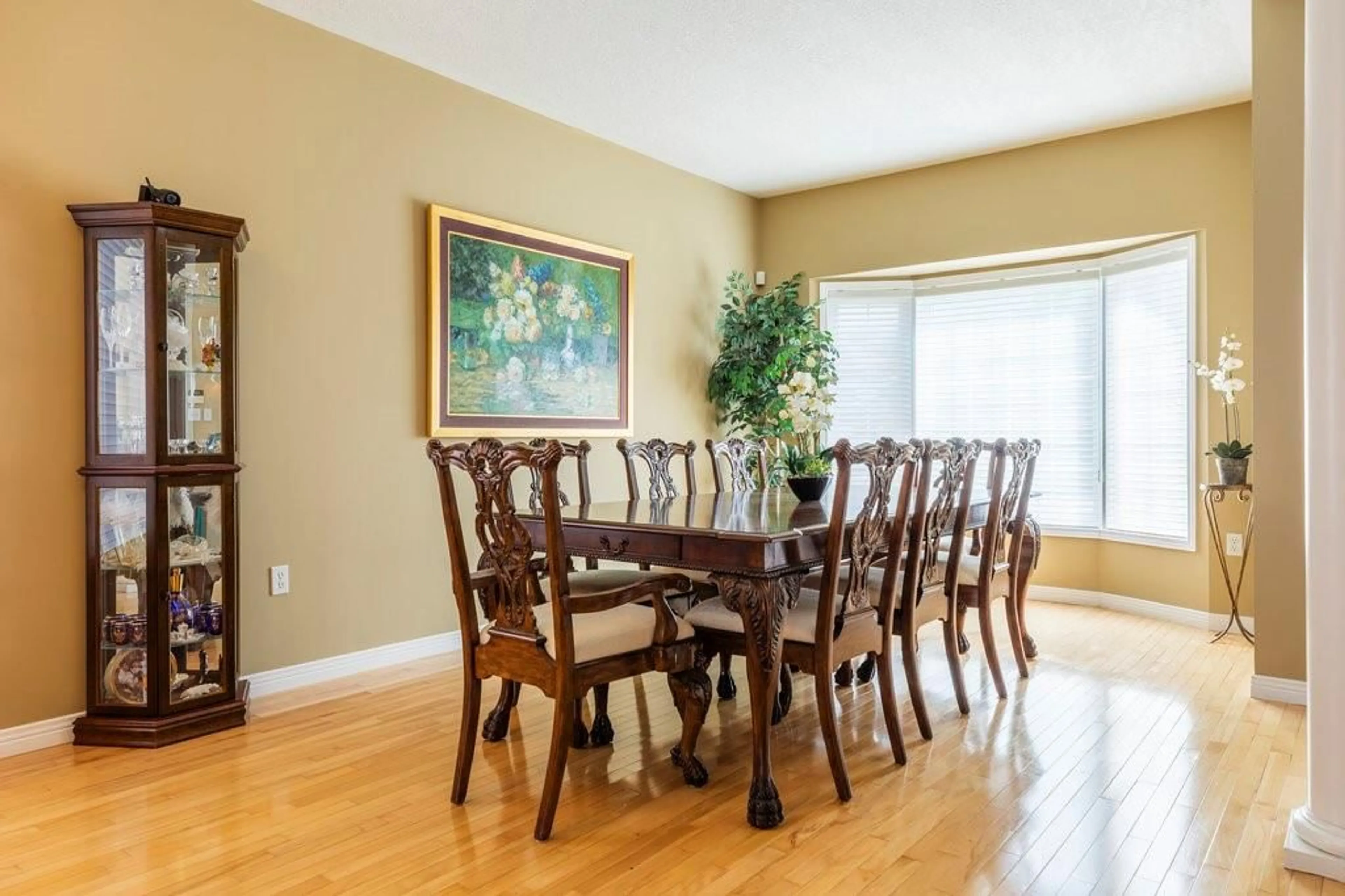 Dining room for 229 Gatestone Dr, Hamilton Ontario L8J 3V4