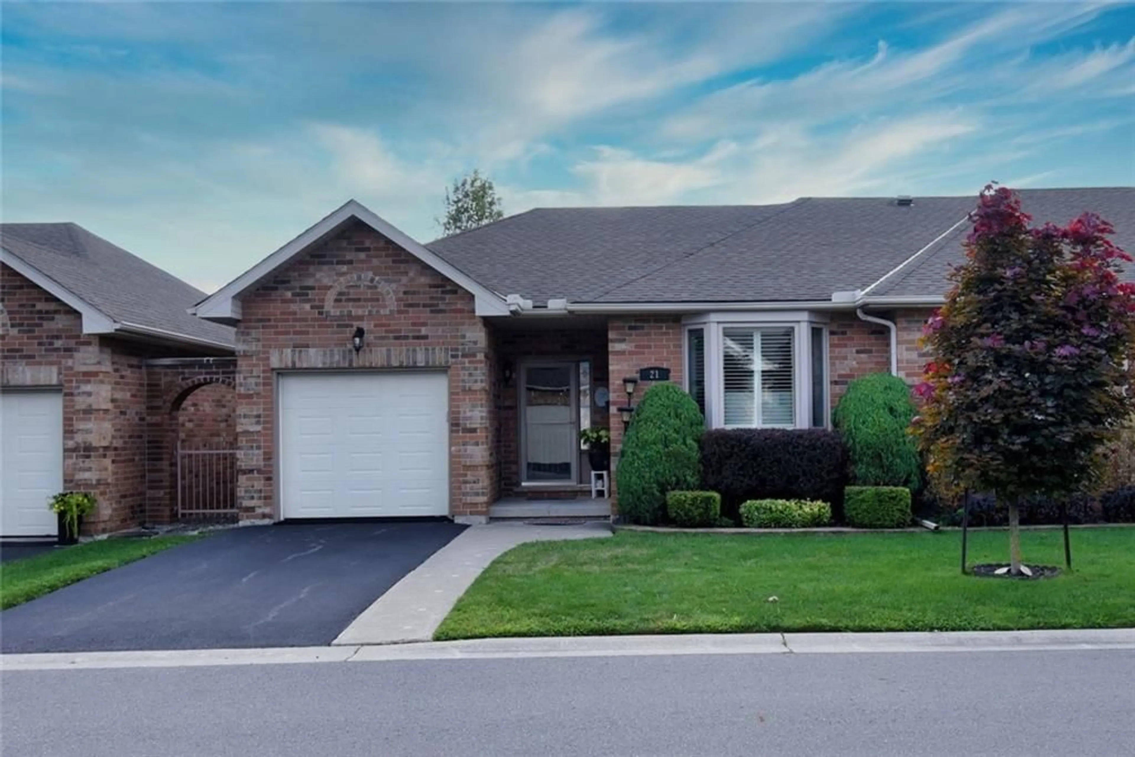 Home with brick exterior material for 21 Greentrail Dr, Mount Hope Ontario L0R 1W0