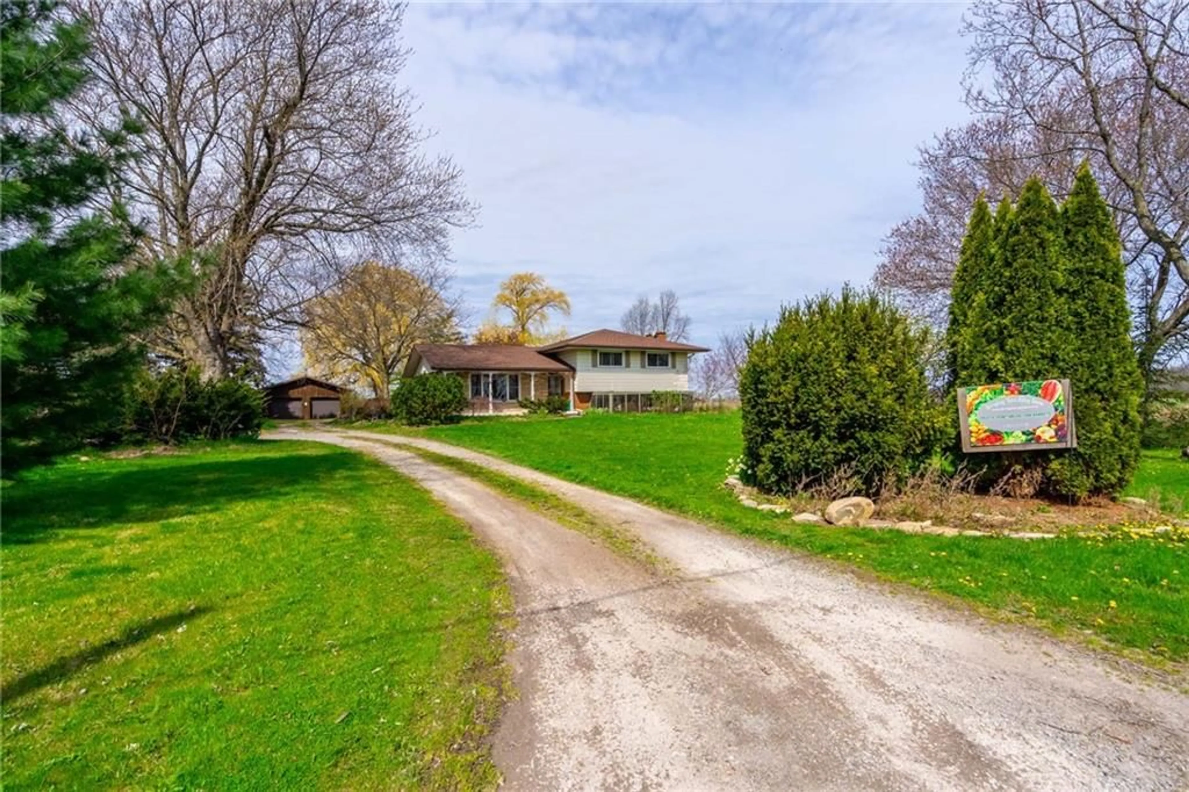 Frontside or backside of a home, cottage for 488 Townline Rd, Niagara-on-the-Lake Ontario L0S 1J0