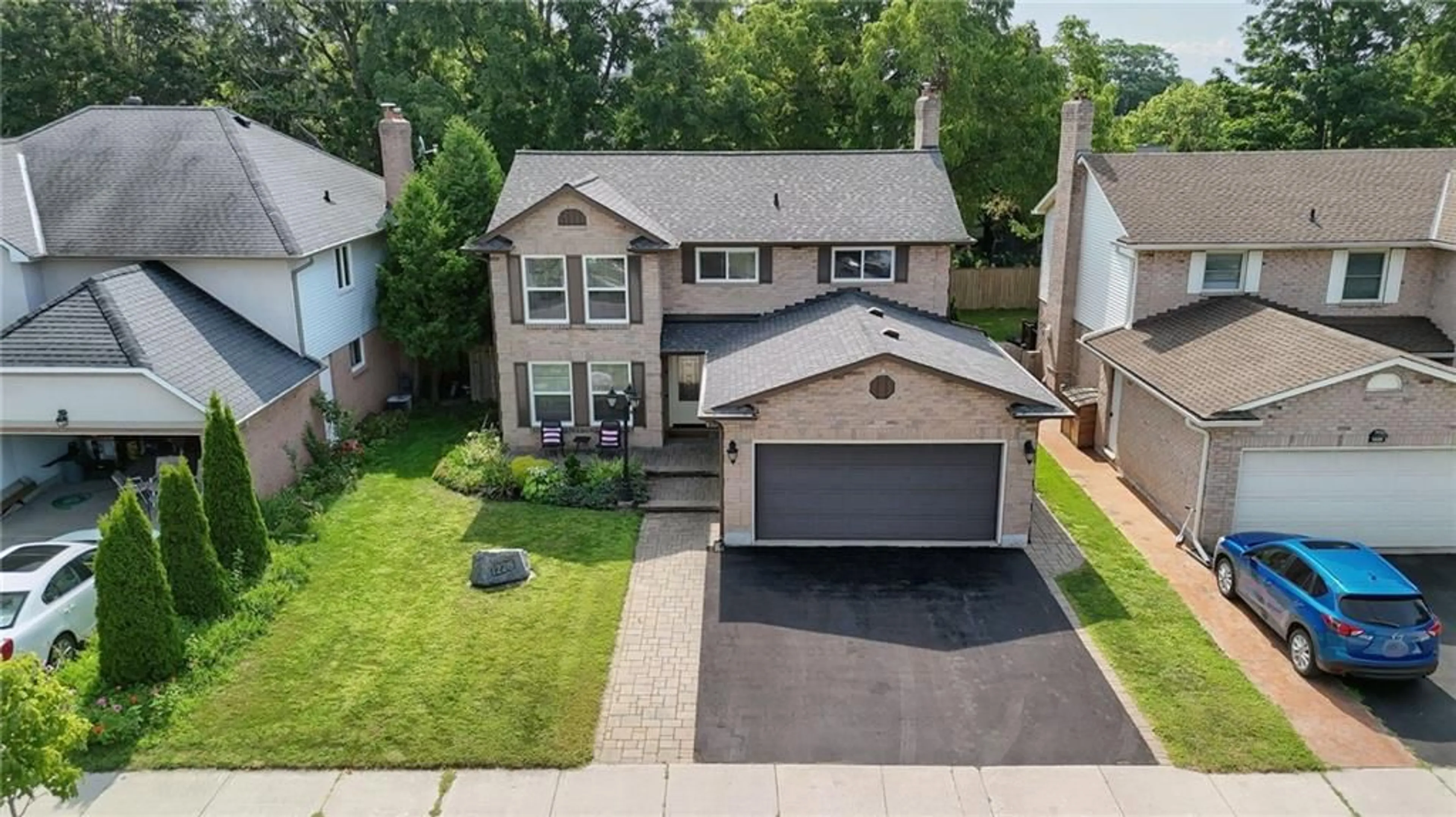 Frontside or backside of a home, the street view for 1228 HAMMOND St, Burlington Ontario L7S 2A5