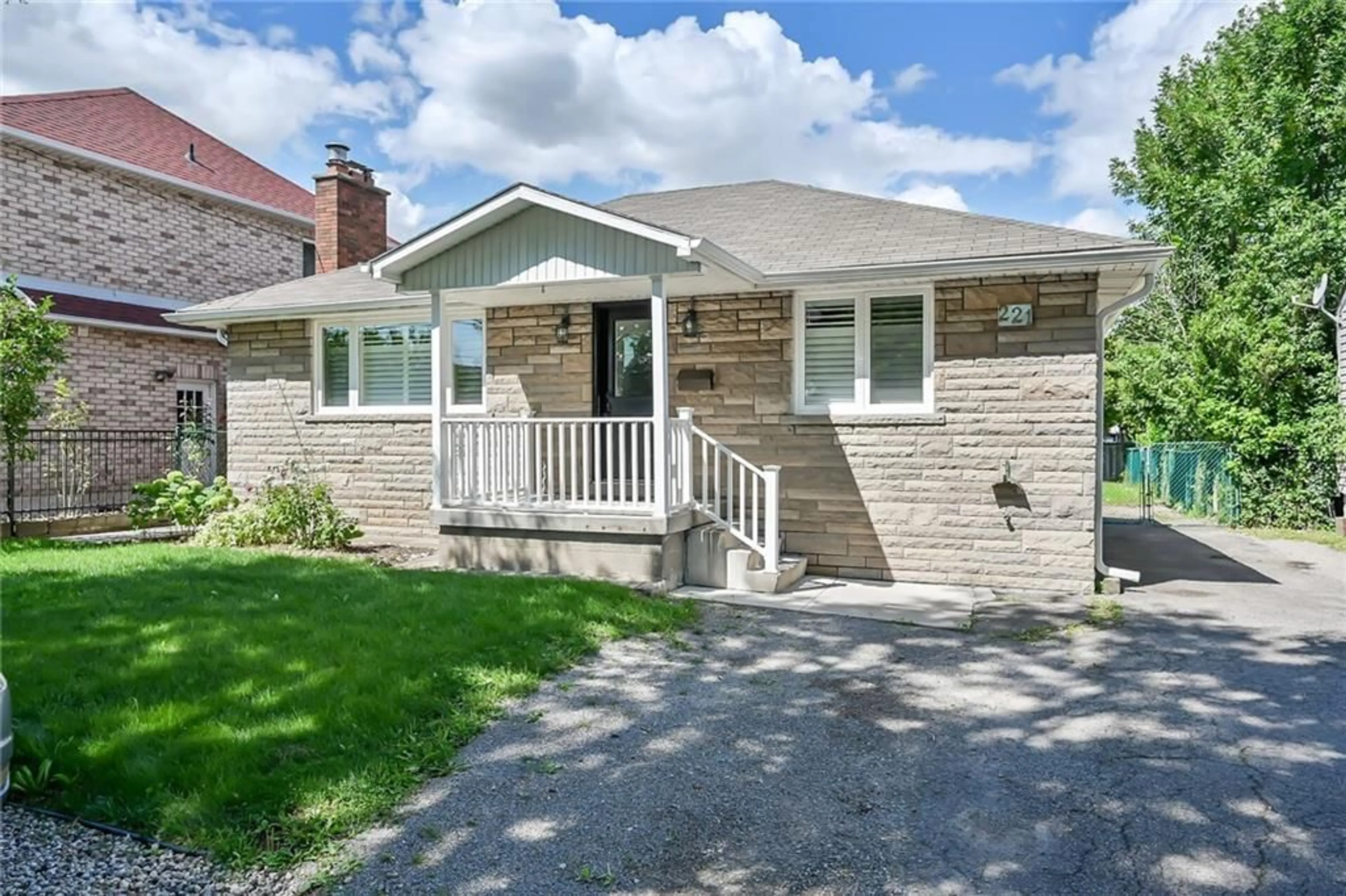 Frontside or backside of a home for 221 Gray Rd, Hamilton Ontario L8E 2T9