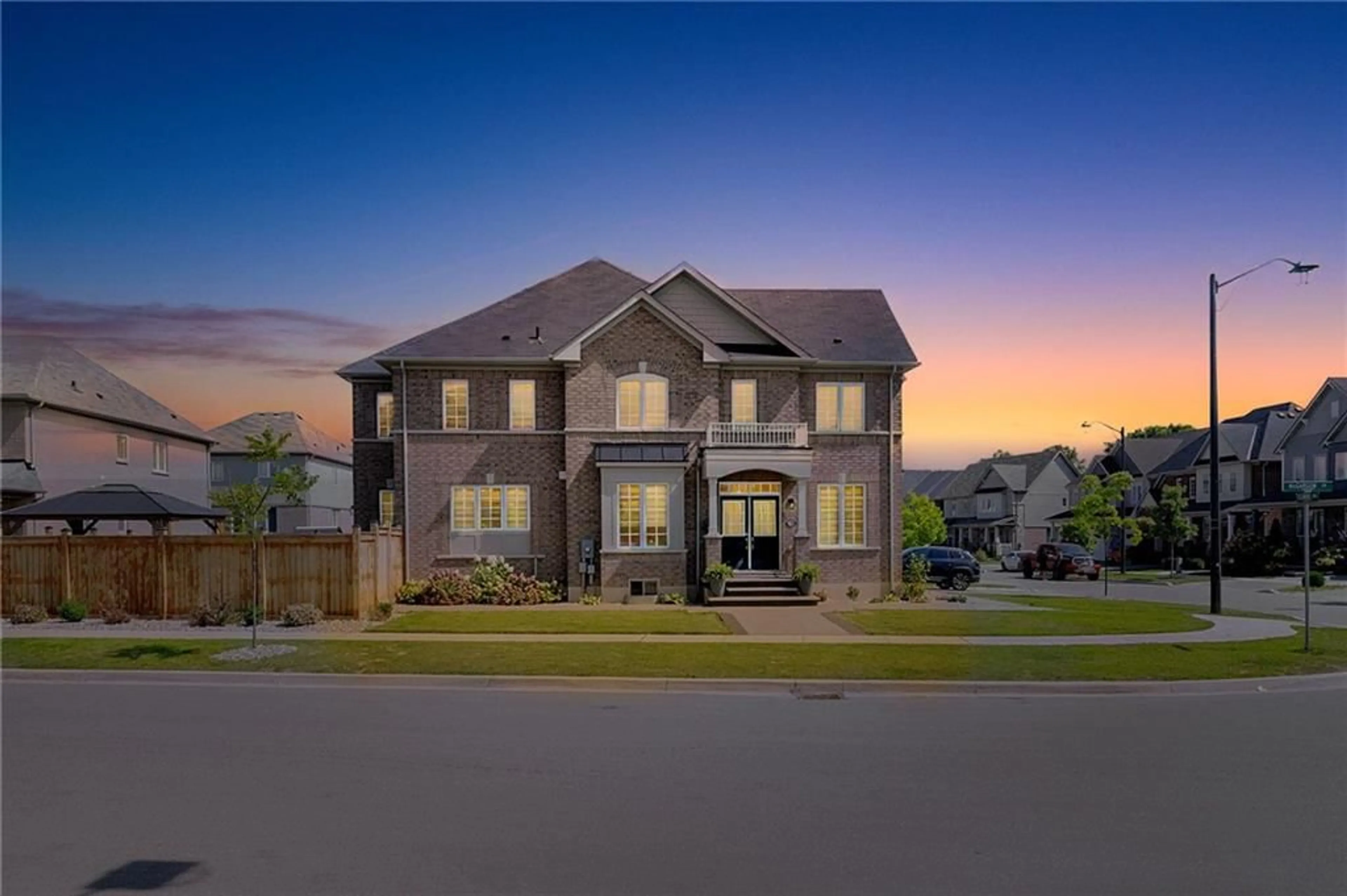 Frontside or backside of a home, the street view for 50 FLEMING Cres, Caledonia Ontario N3W 0C3