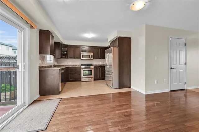 Additional property image - 25 NEWPORT Cres
