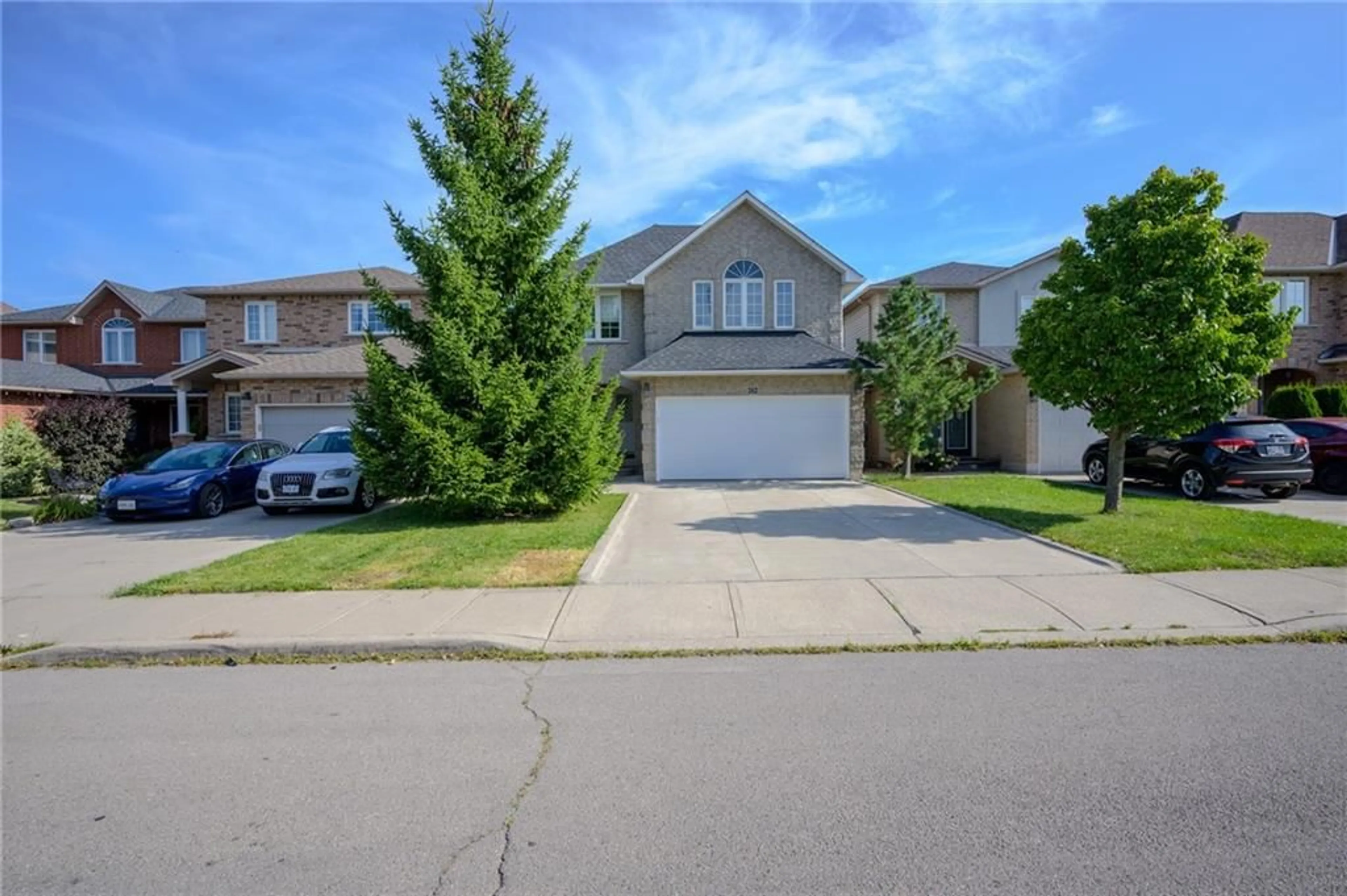 Frontside or backside of a home for 262 JACQUELINE Blvd, Hamilton Ontario L9B 2V7