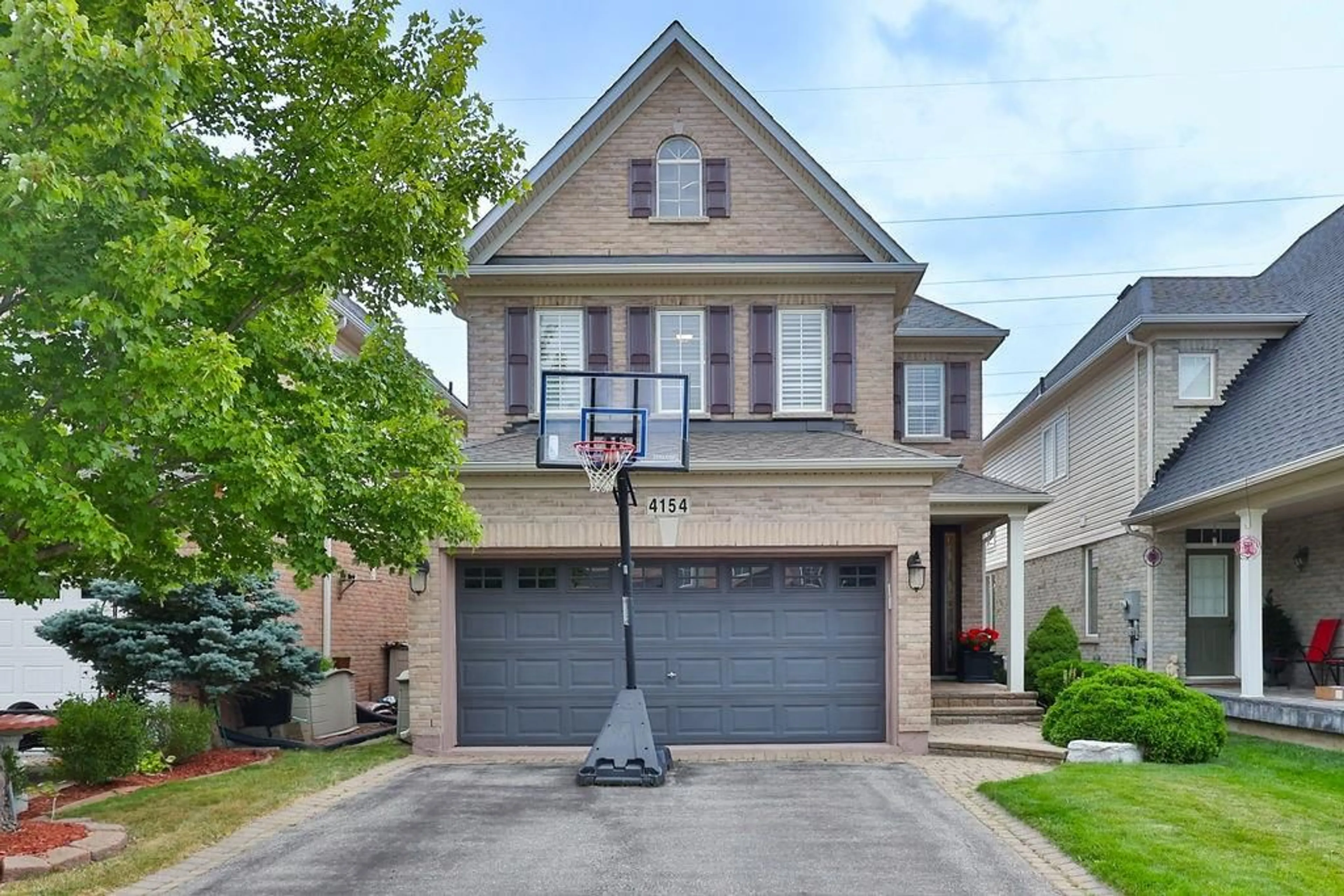 Frontside or backside of a home for 4154 SAUNDERS Cres, Burlington Ontario L7M 0B2