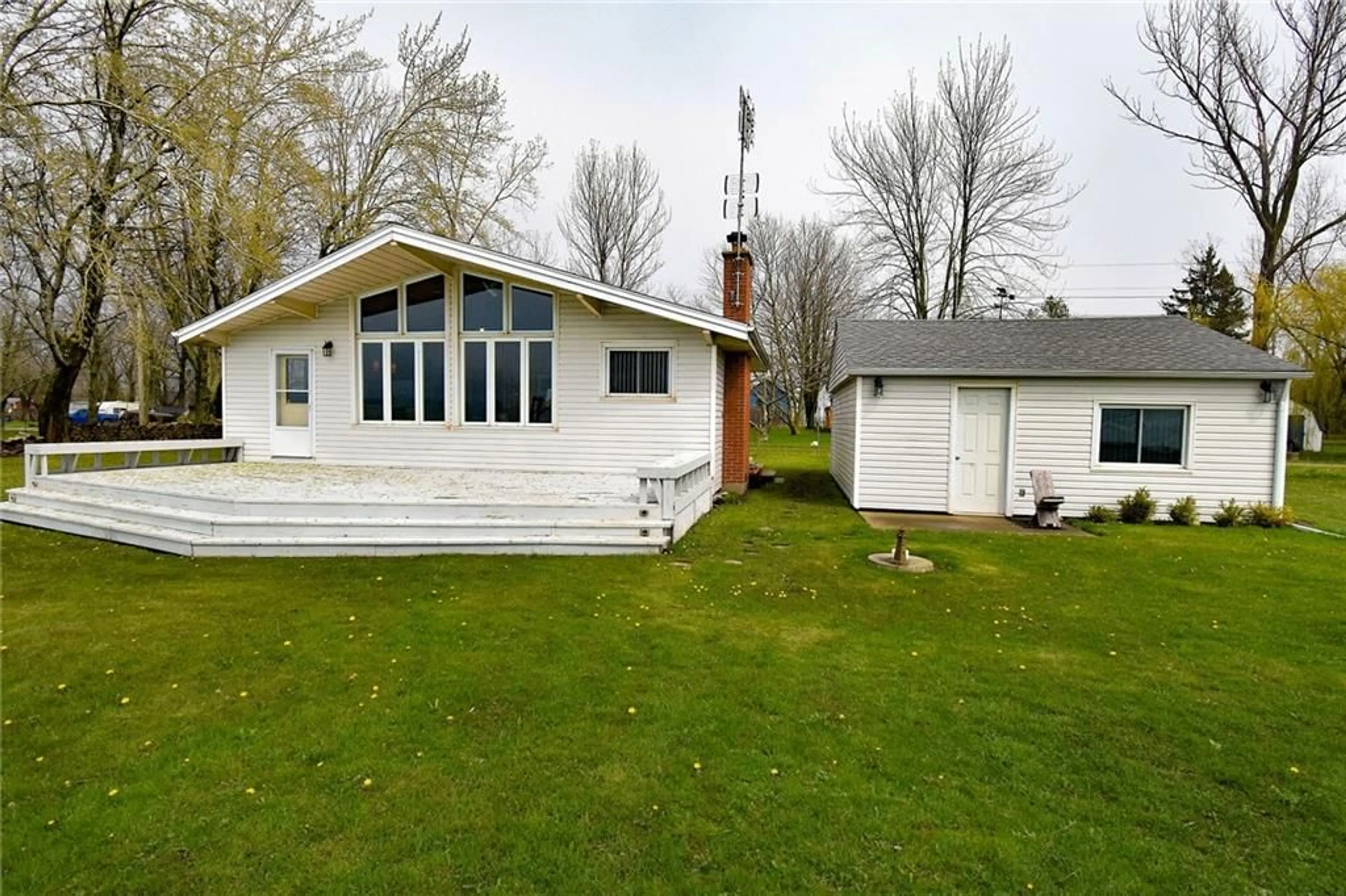 Cottage for 13 ERIE HEIGHTS Line, Dunnville Ontario N0A 1K0