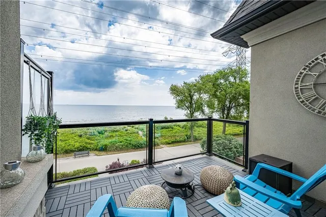 Additional property image - 1083 BEACH Blvd