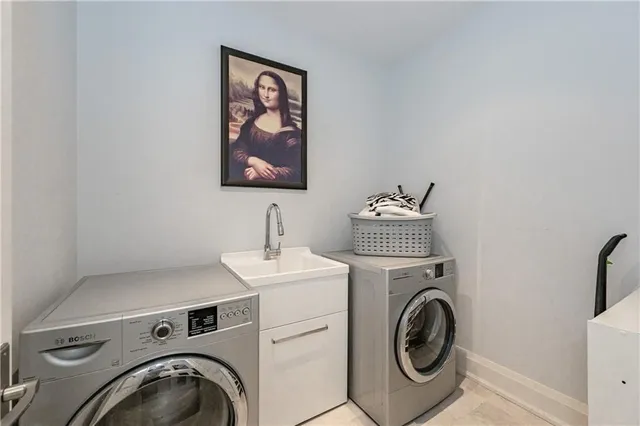 Additional property image - 1083 BEACH Blvd