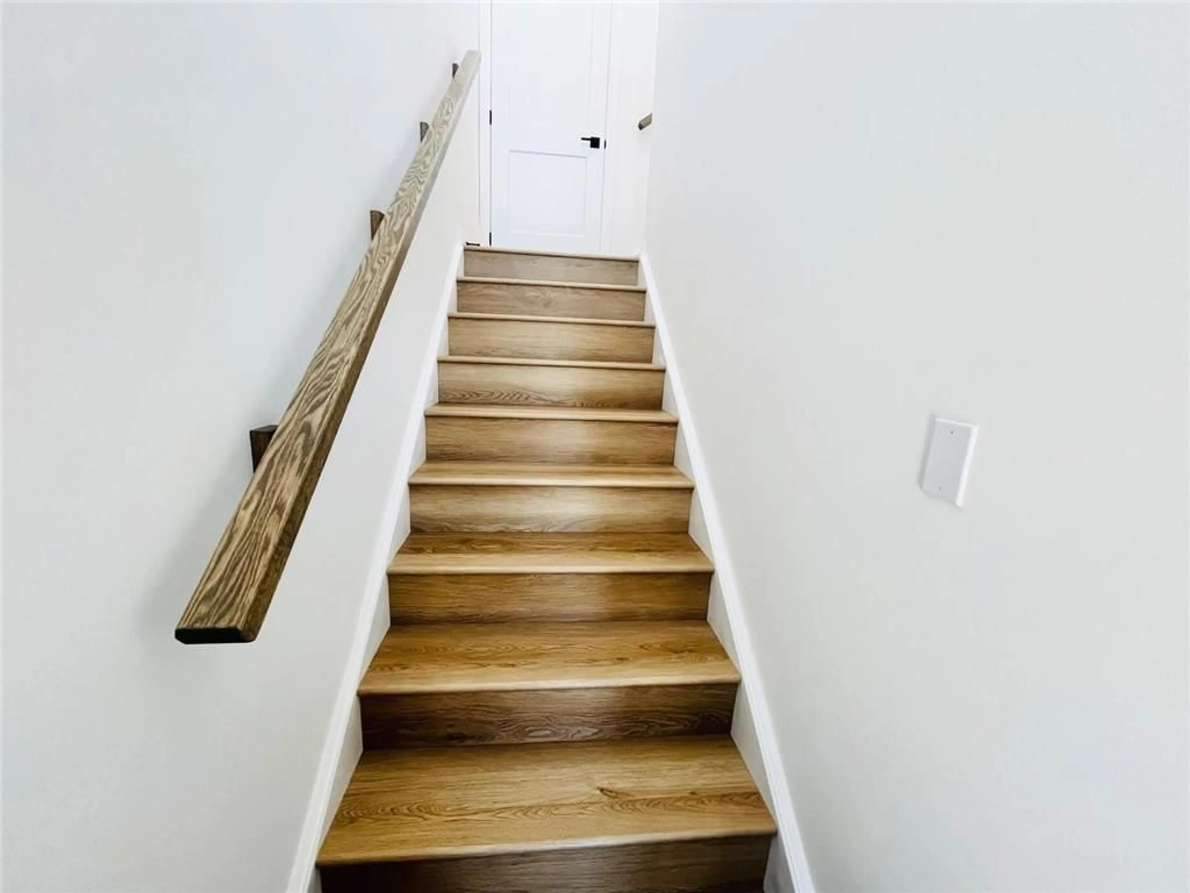 Stairs for 55 Tom Brown Dr #90, Paris Ontario N3L 0K3